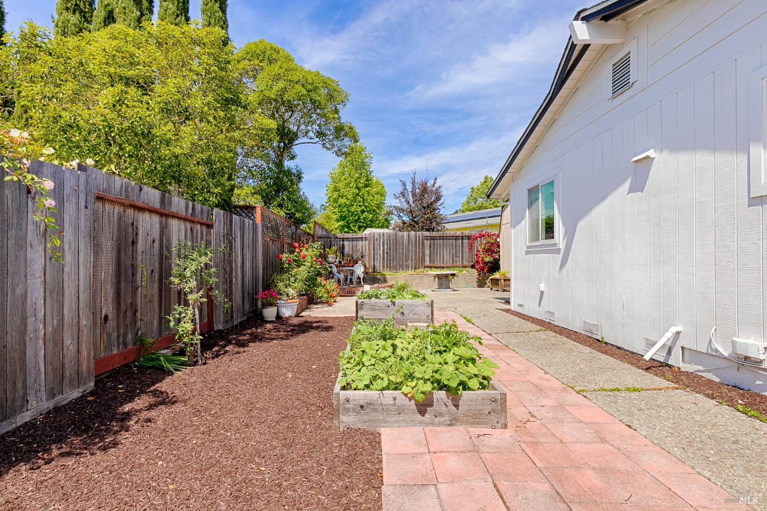 5105 Silver Lake Drive