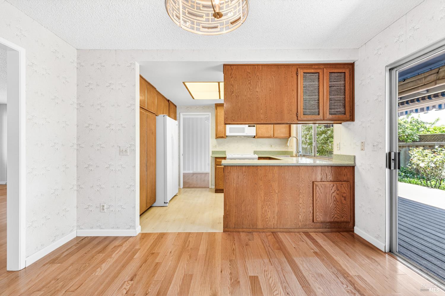 8817 Hood Mountain Circle