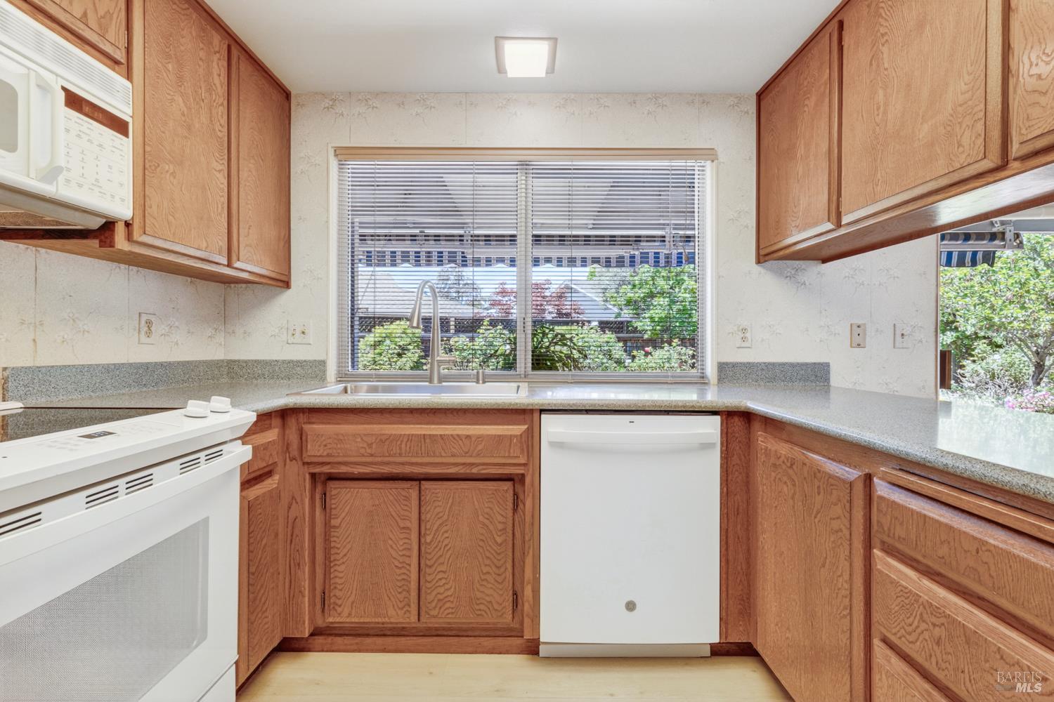 8817 Hood Mountain Circle