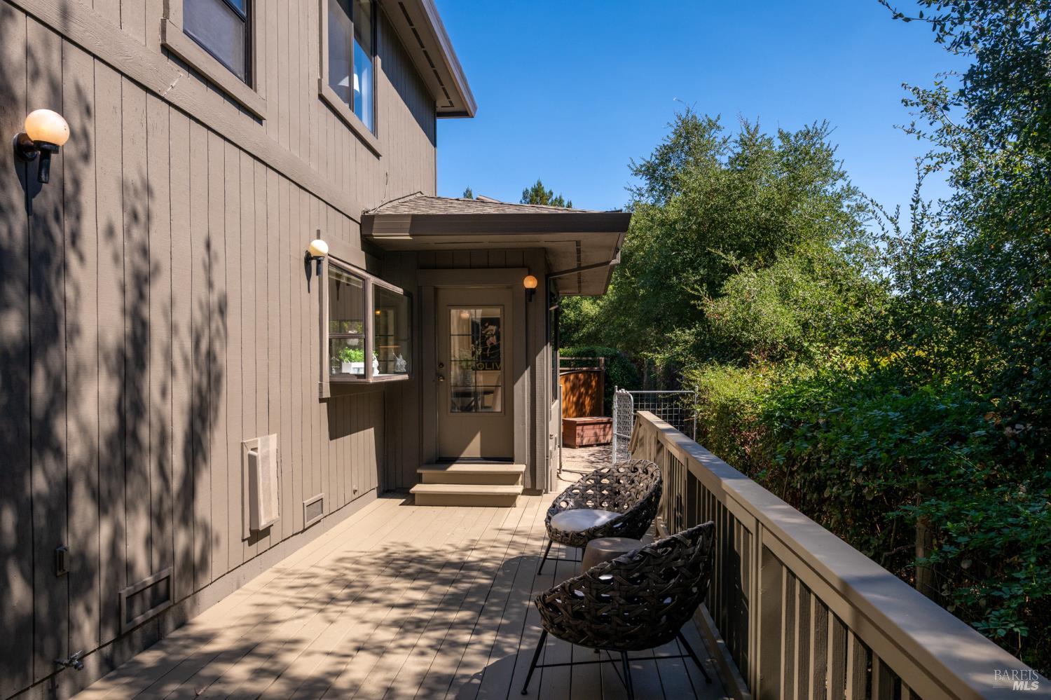 1497 Hurlbut Lane