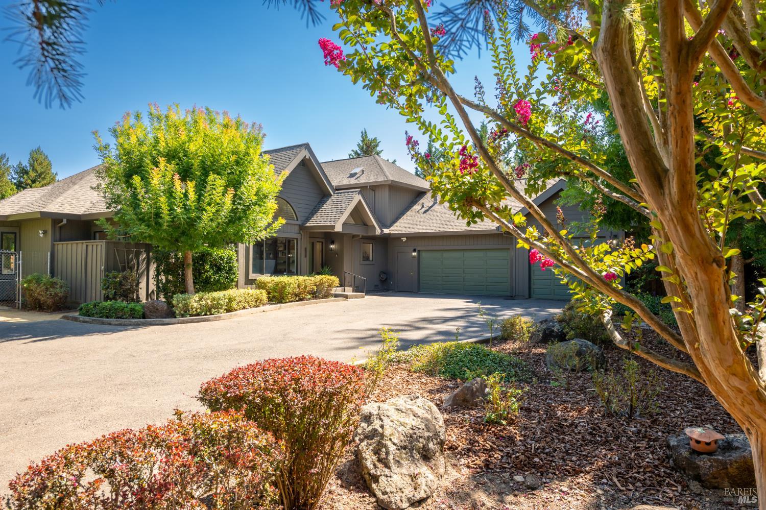 1497 Hurlbut Lane