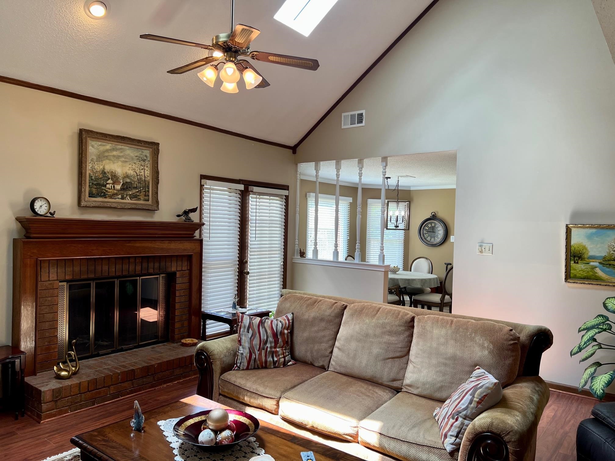 8385 WOOD SHADOWS LN