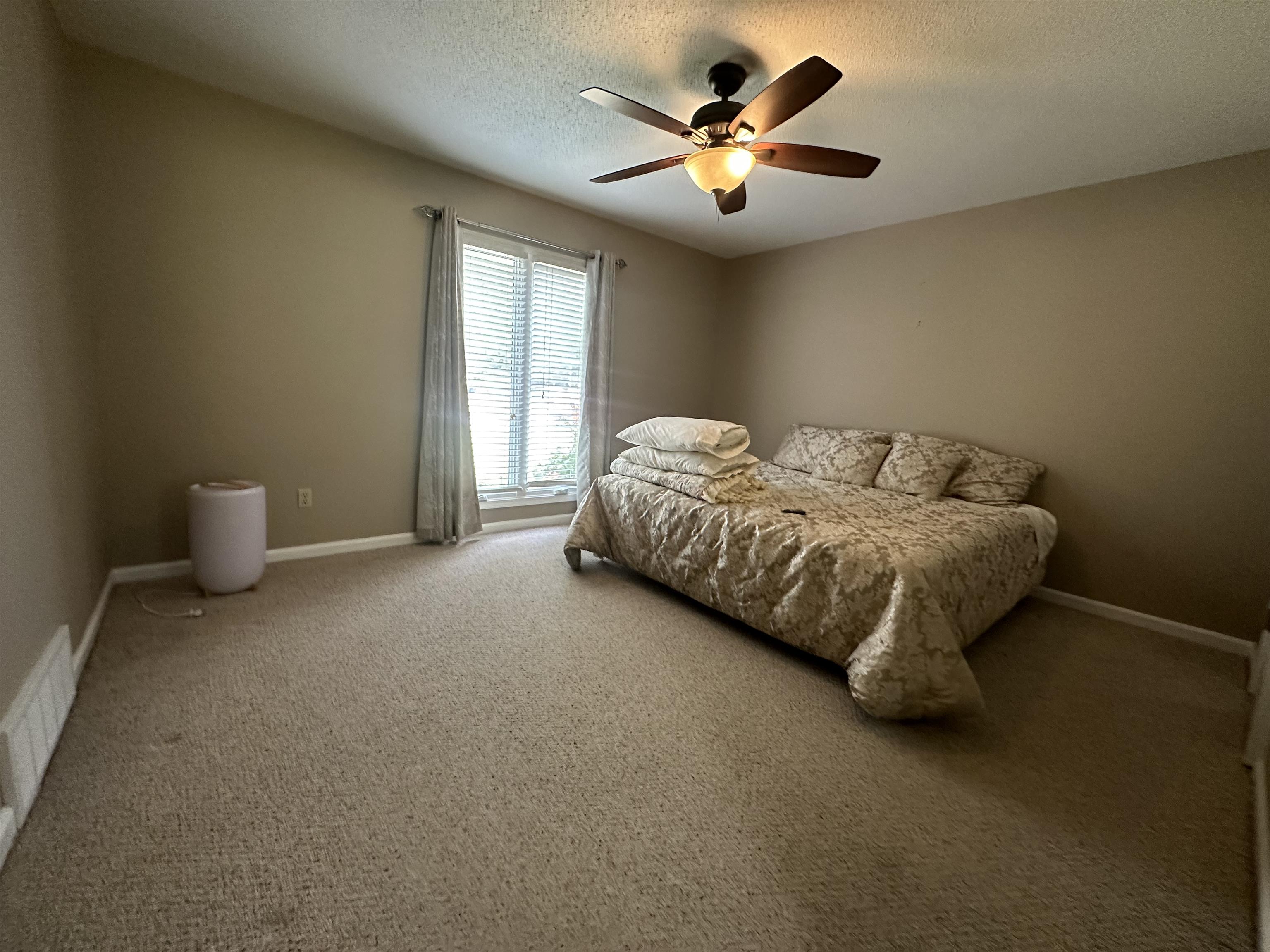 8385 WOOD SHADOWS LN