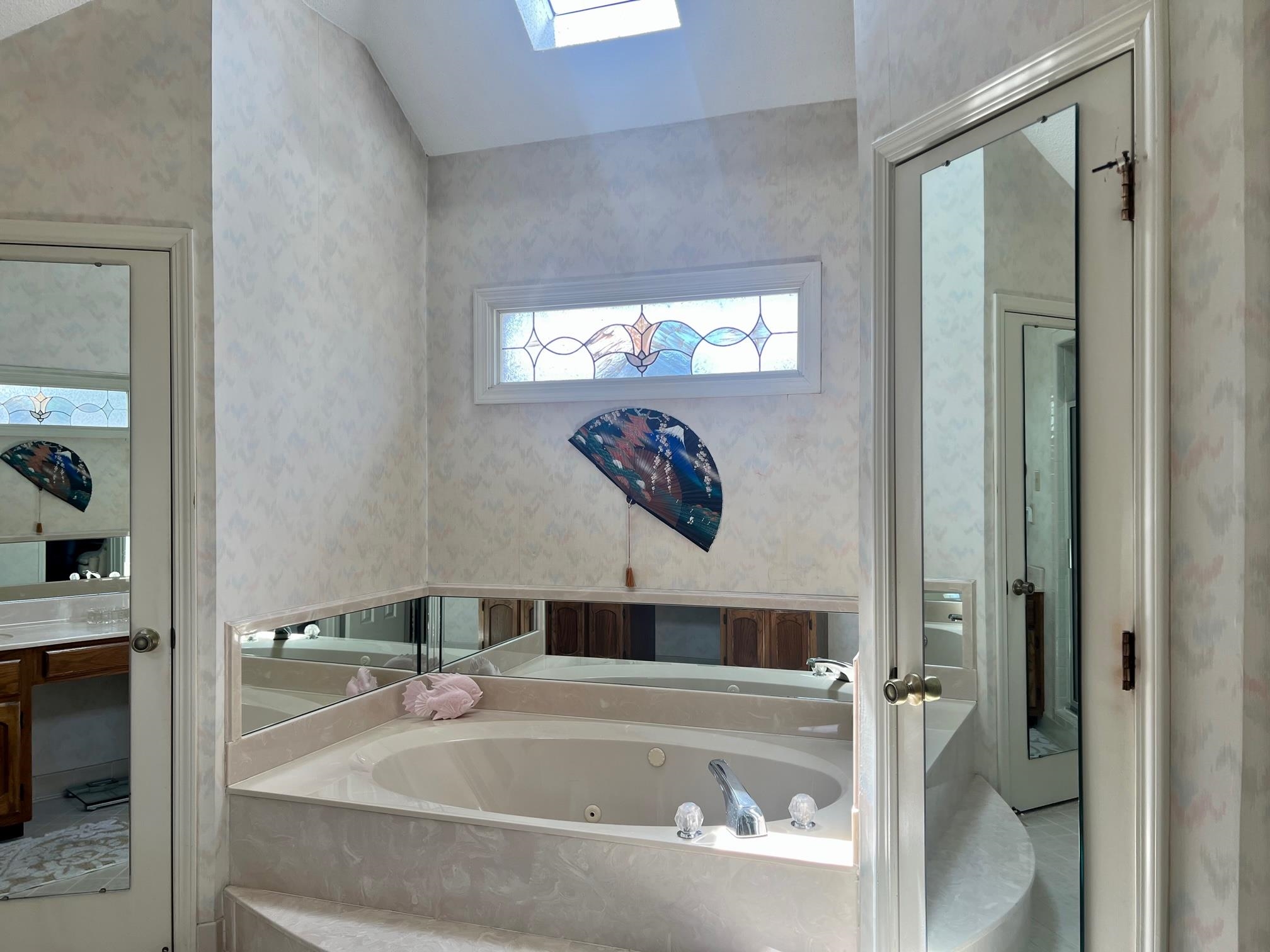 8385 WOOD SHADOWS LN