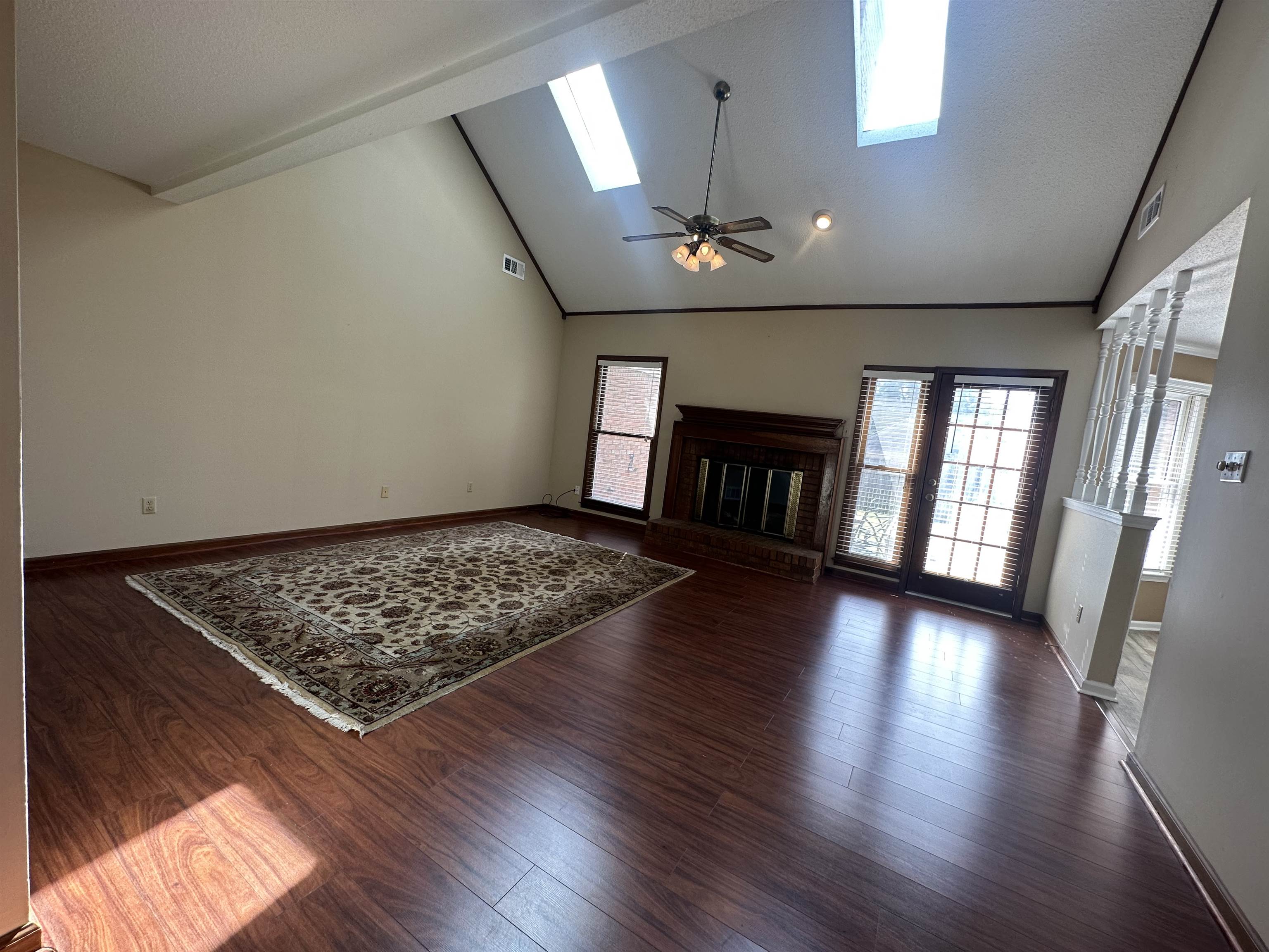 8385 WOOD SHADOWS LN