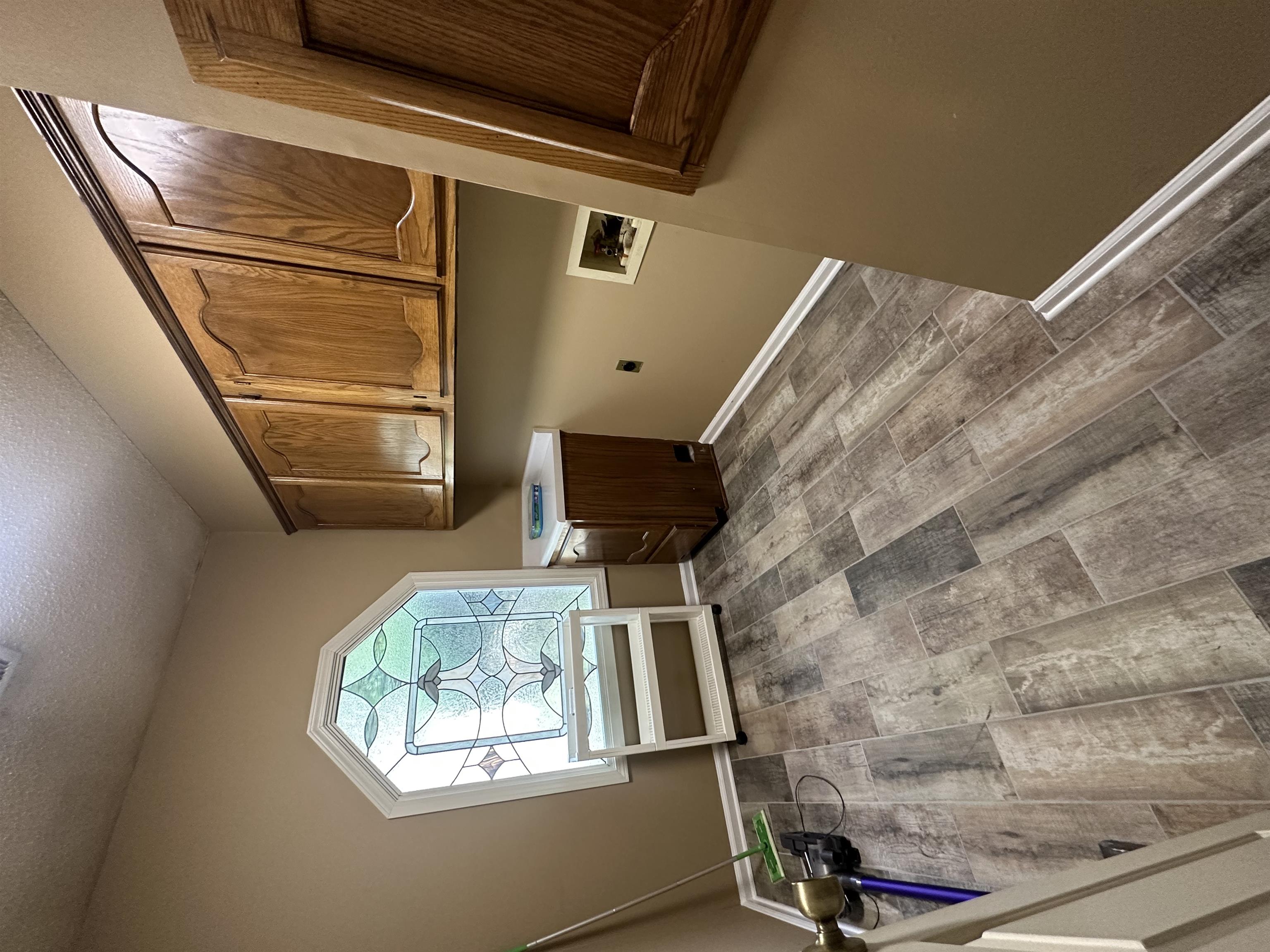 8385 WOOD SHADOWS LN