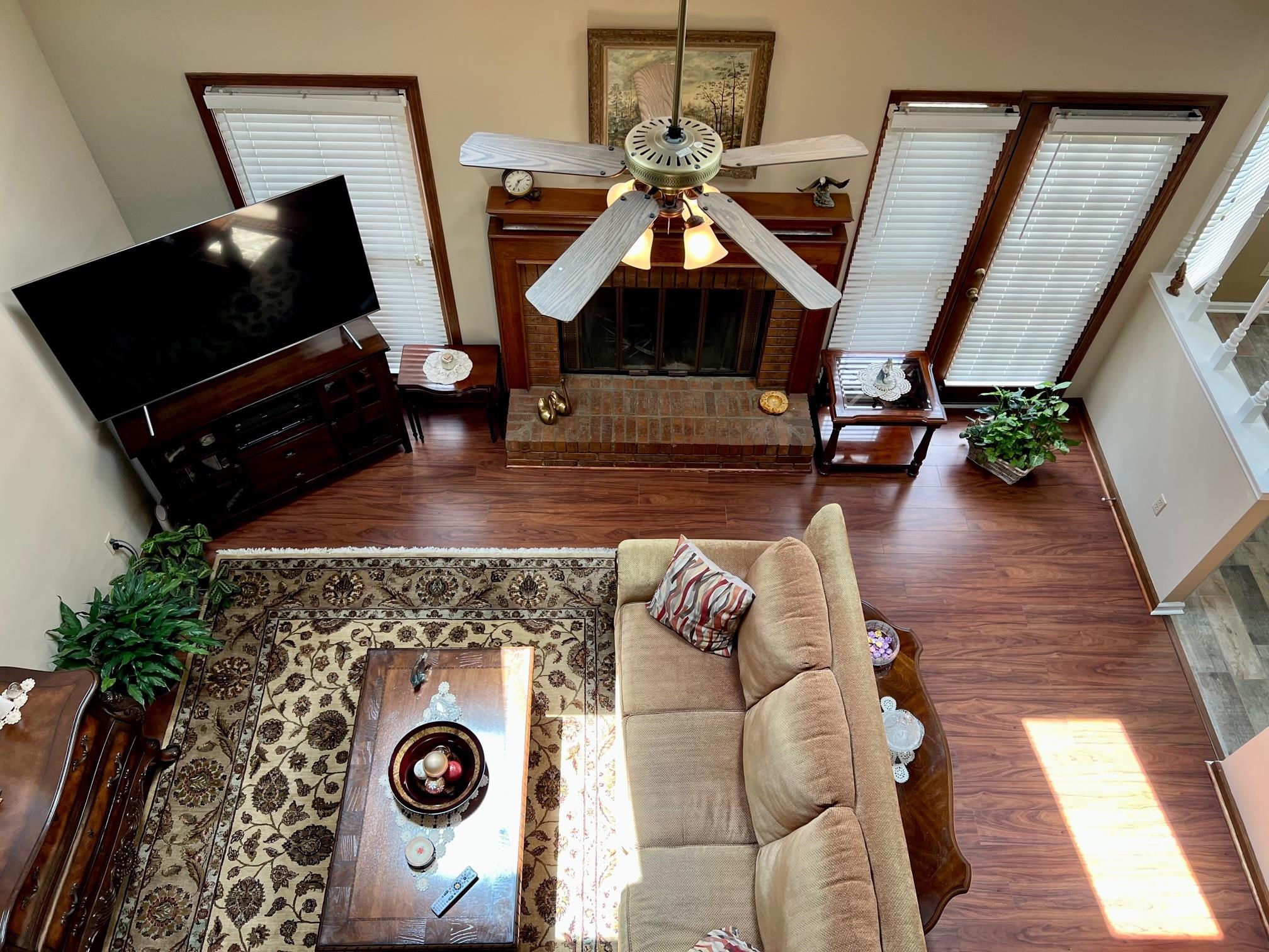 8385 WOOD SHADOWS LN