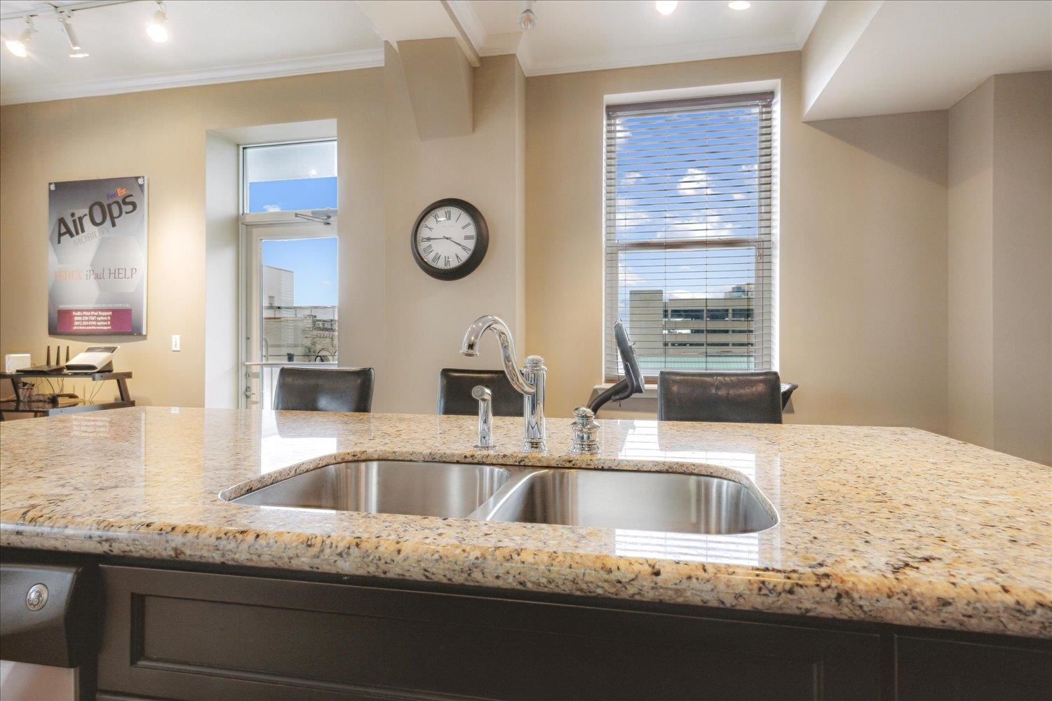 127 MADISON AVE Unit: 602