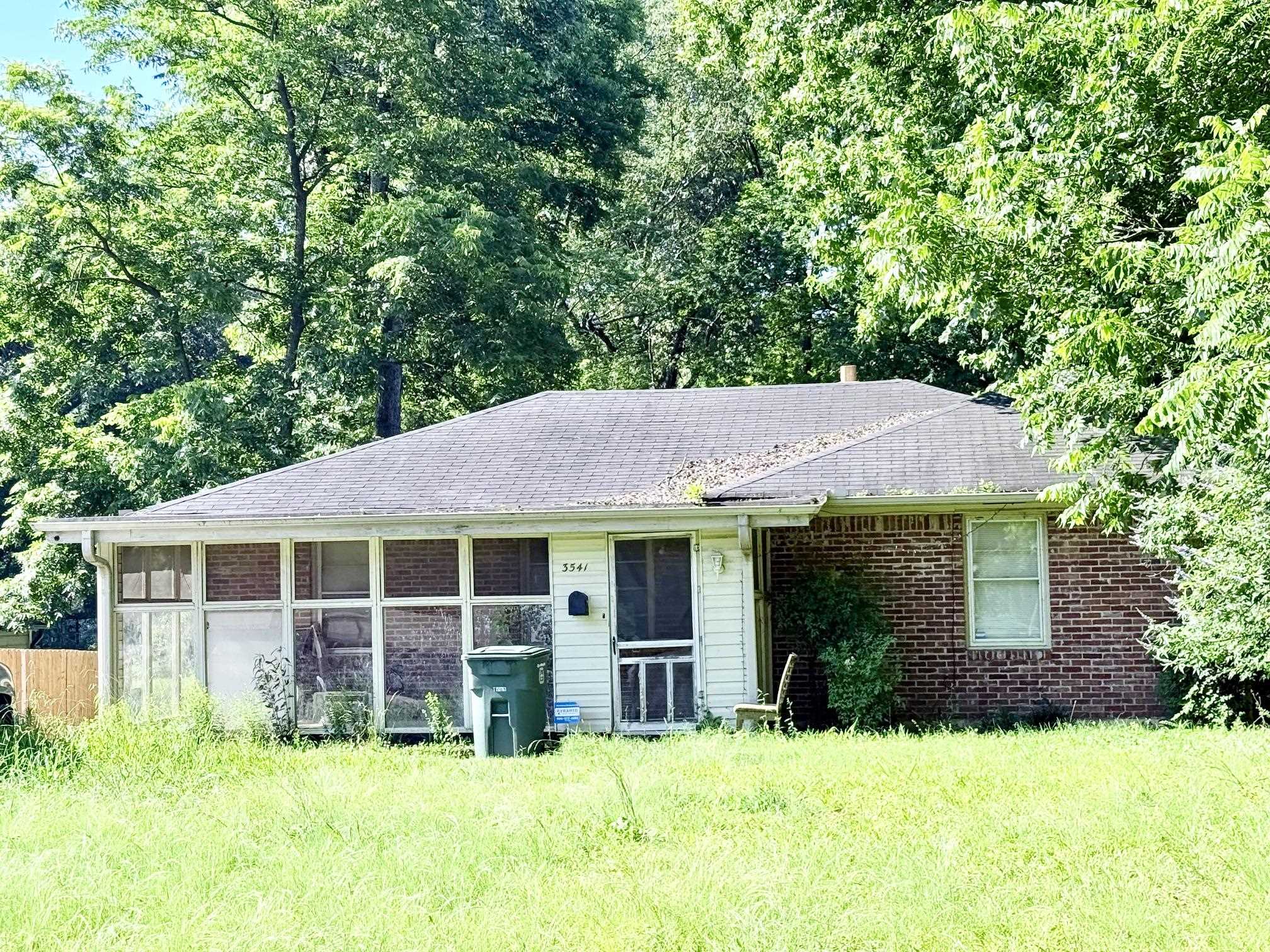 3708 HUNTINGDON DR