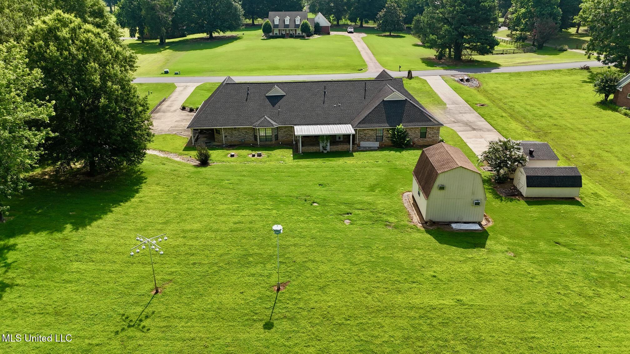 155 W Foxwood Circle Cir