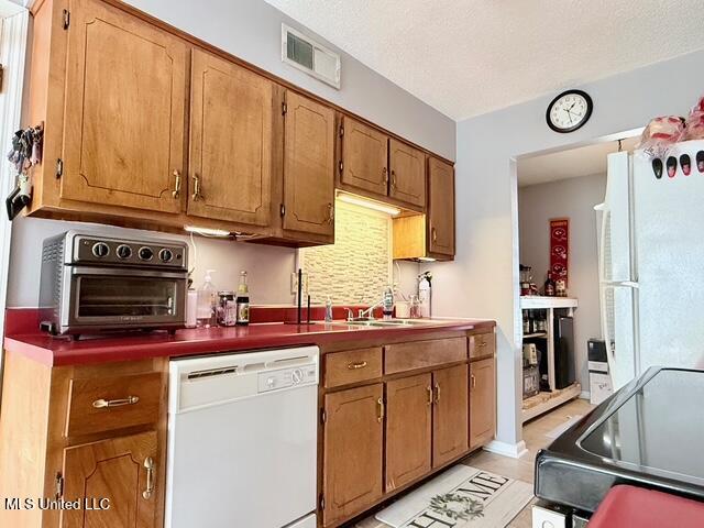 8147 Charleston Dr