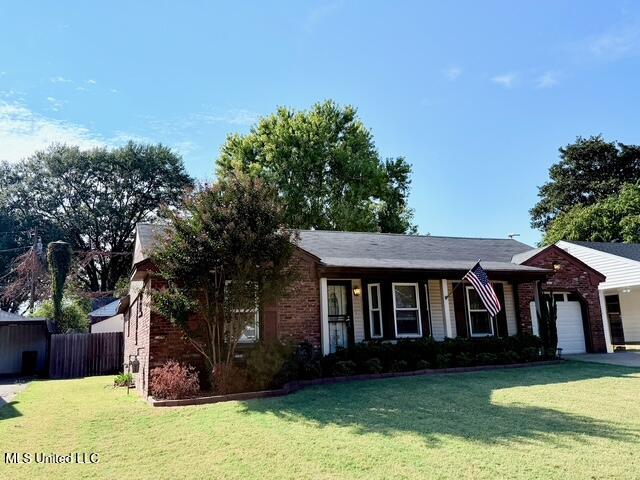 8147 Charleston Dr