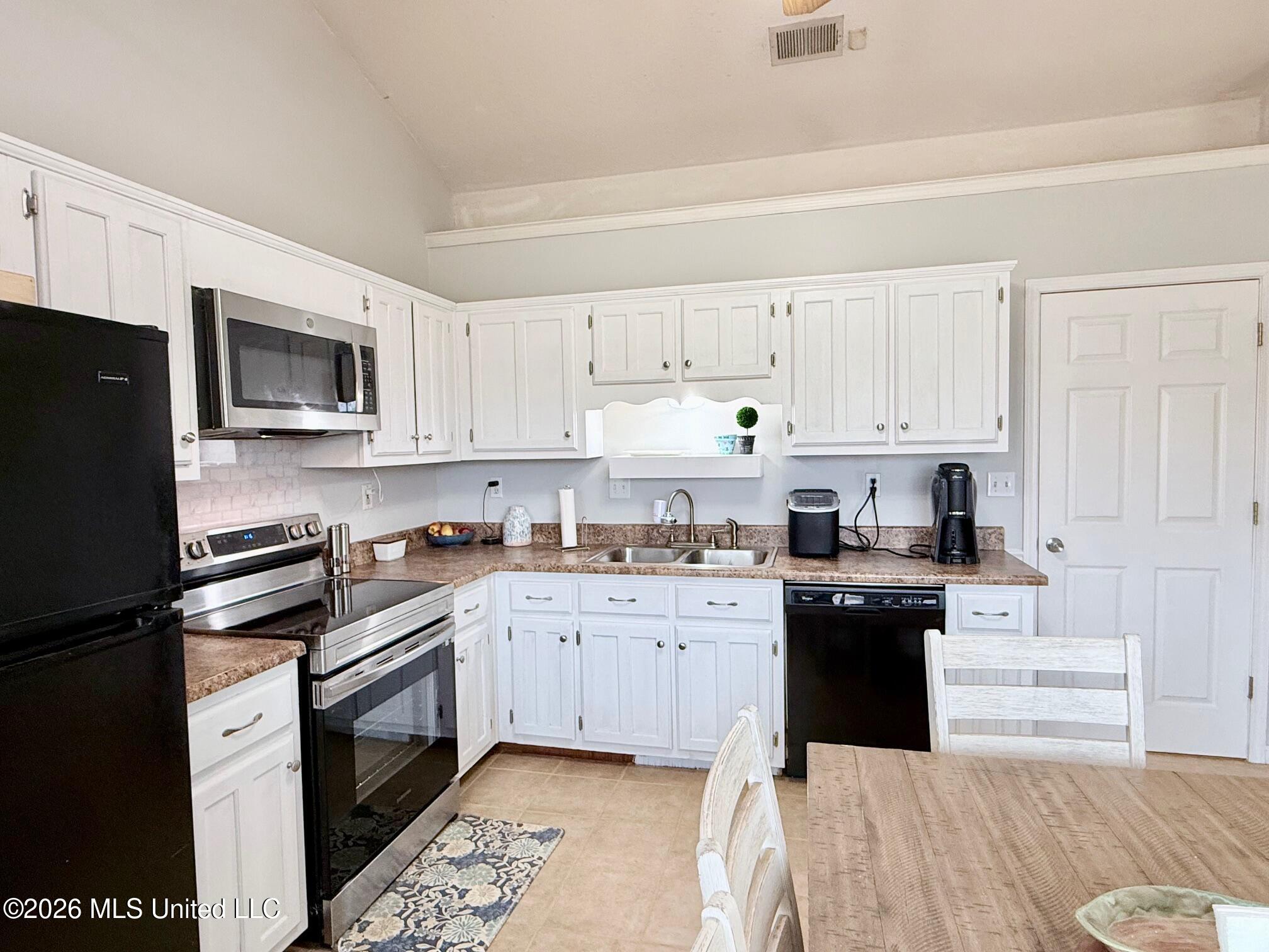 6761 Timber Point Circle