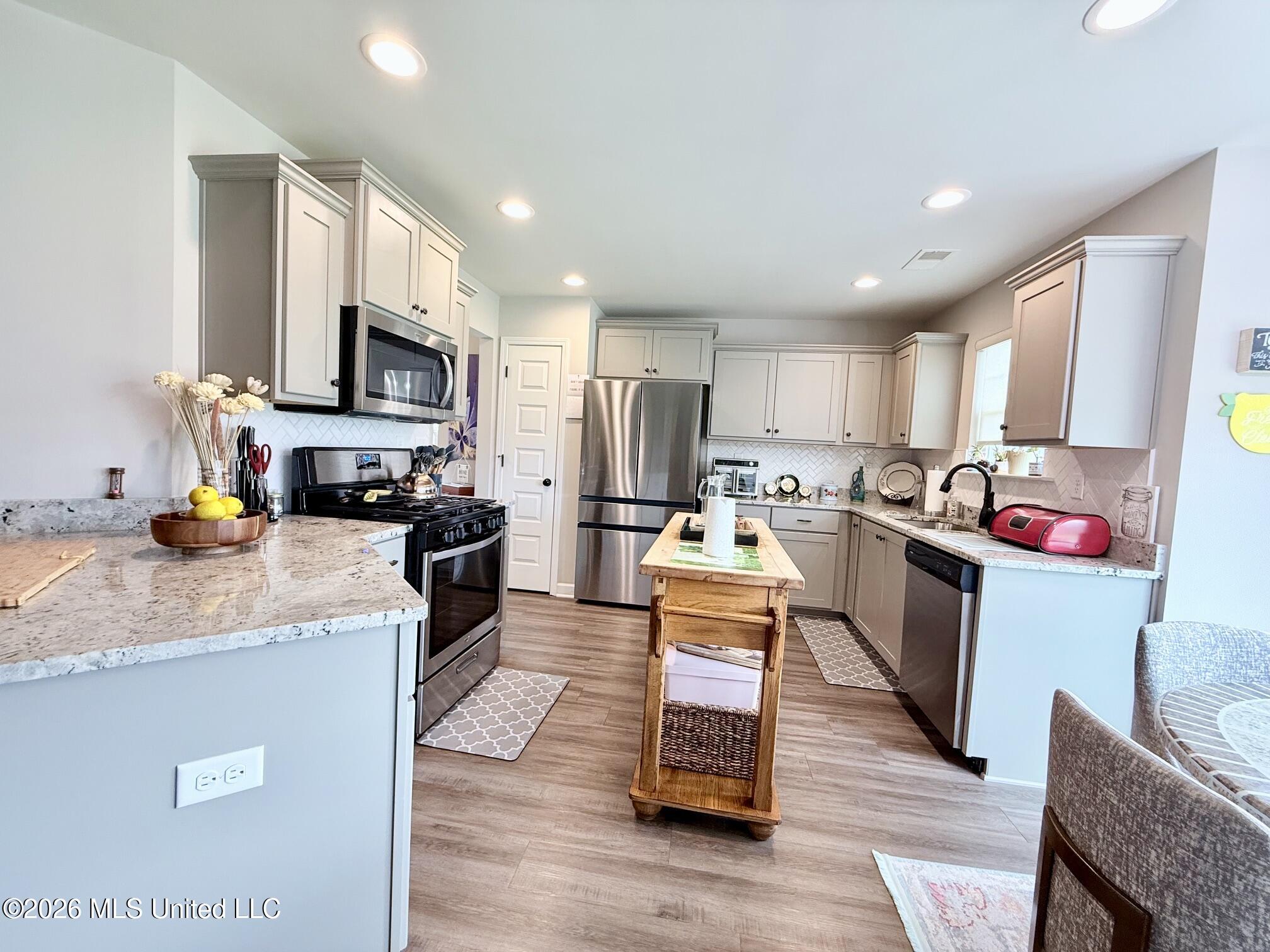2615 Dela Drive