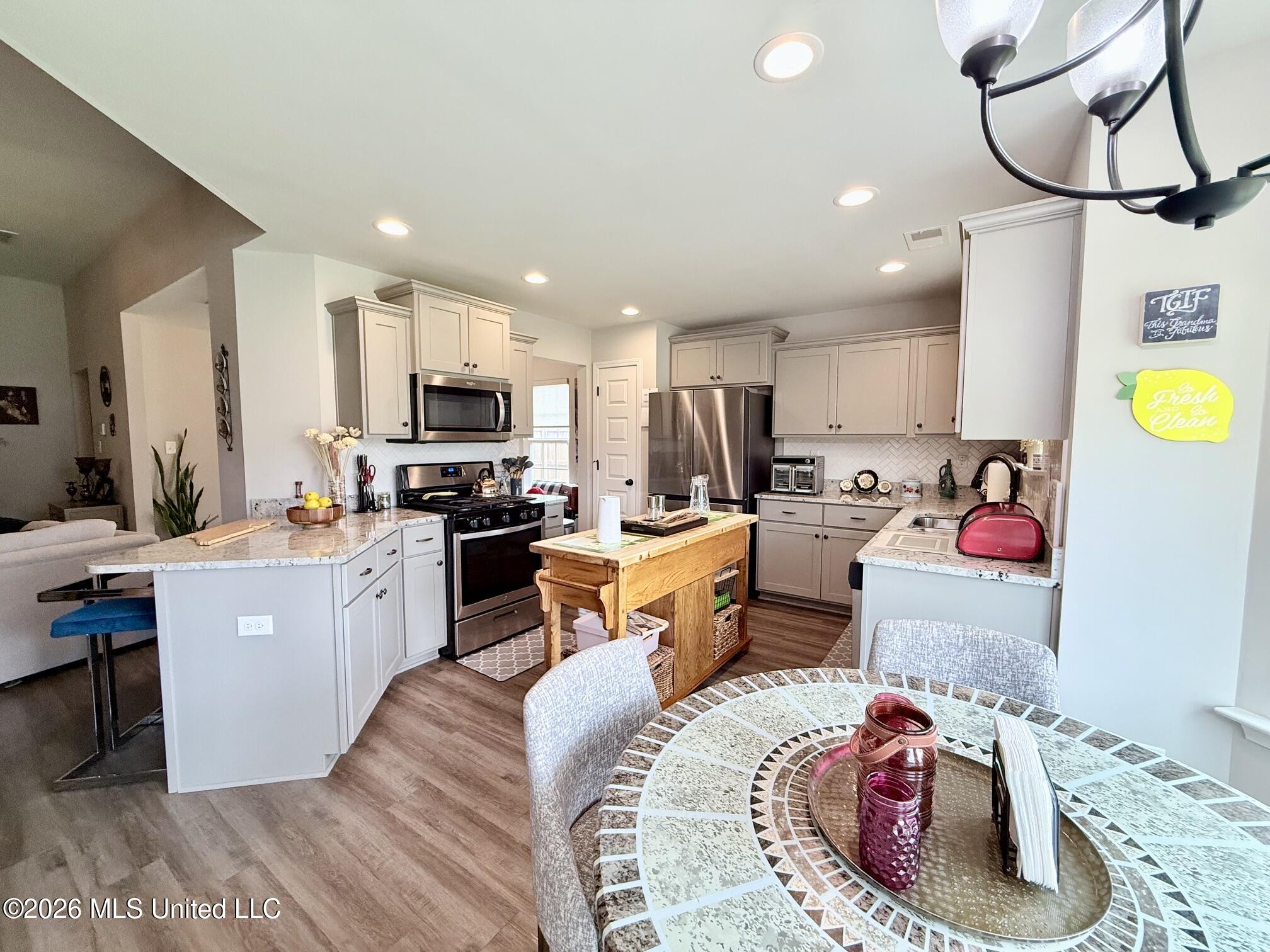 2615 Dela Drive