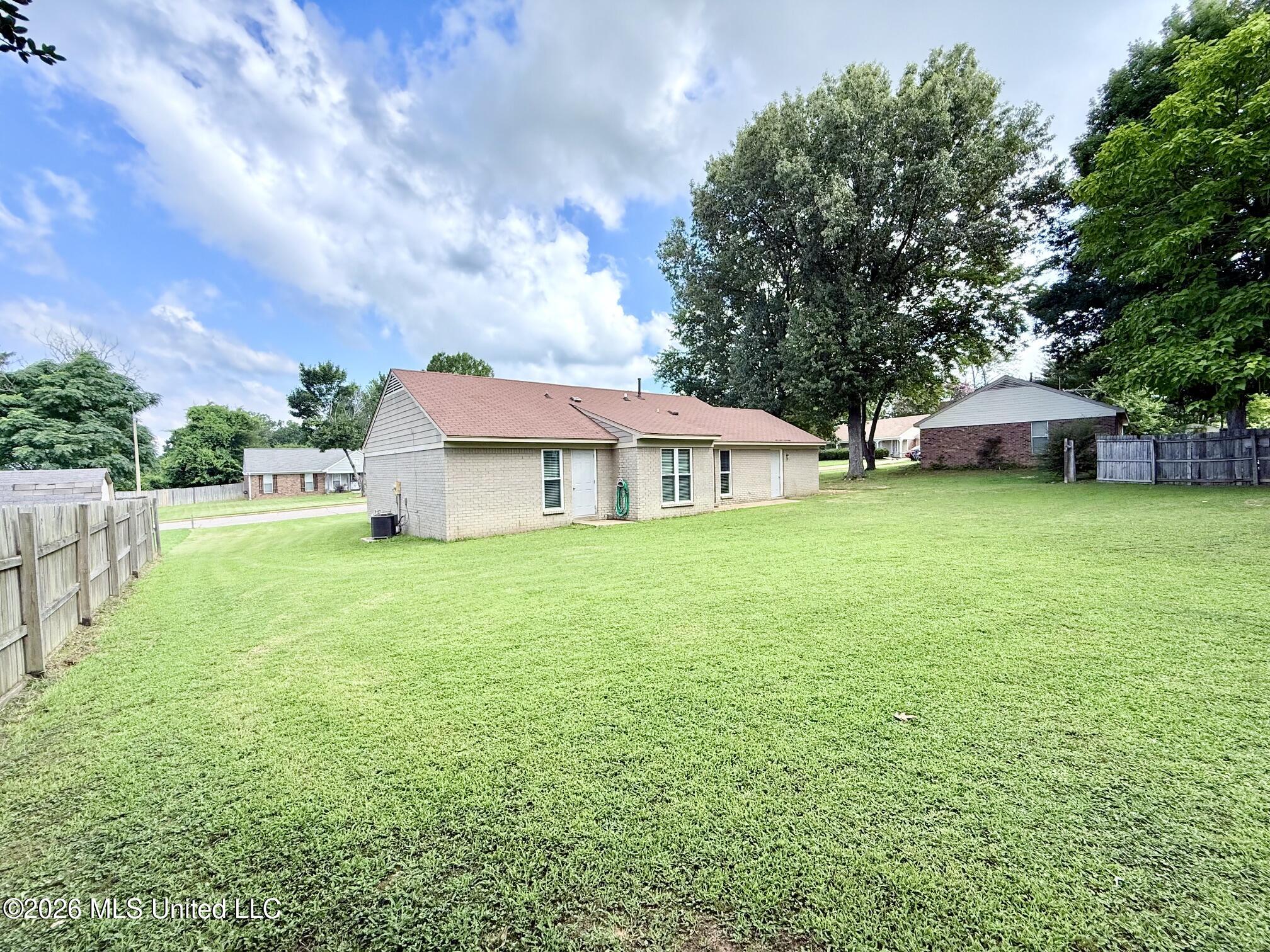 3435 Lakehurst Cove