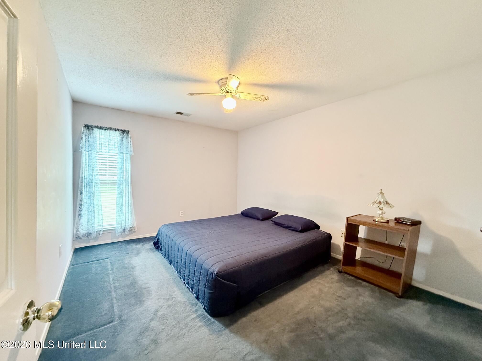 3435 Lakehurst Cove