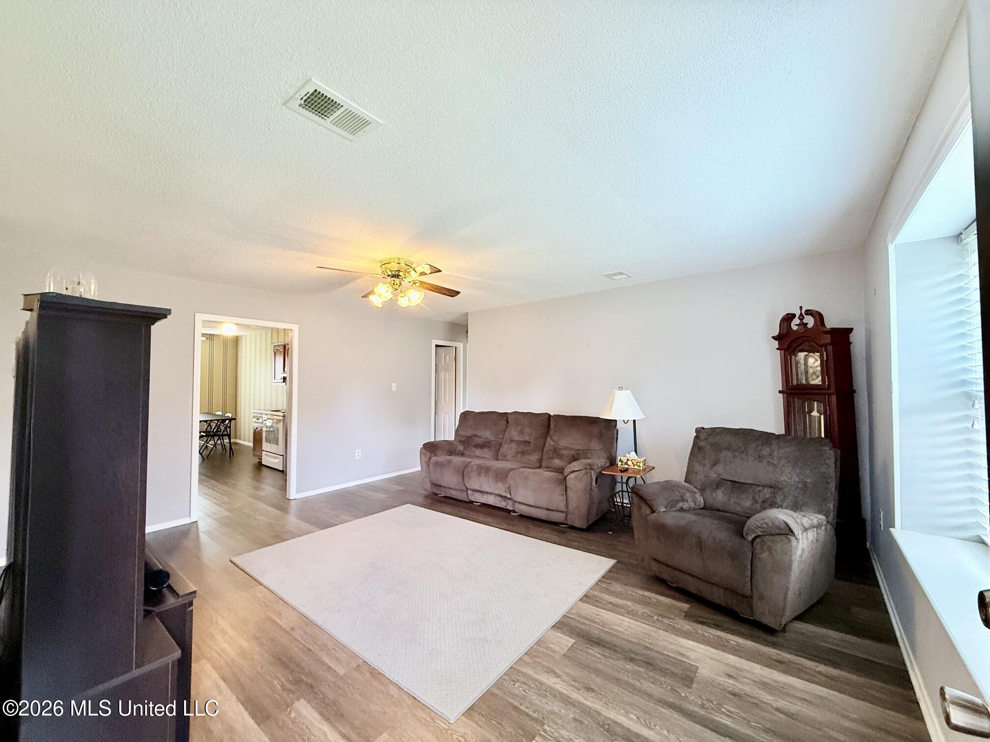 3435 Lakehurst Cove
