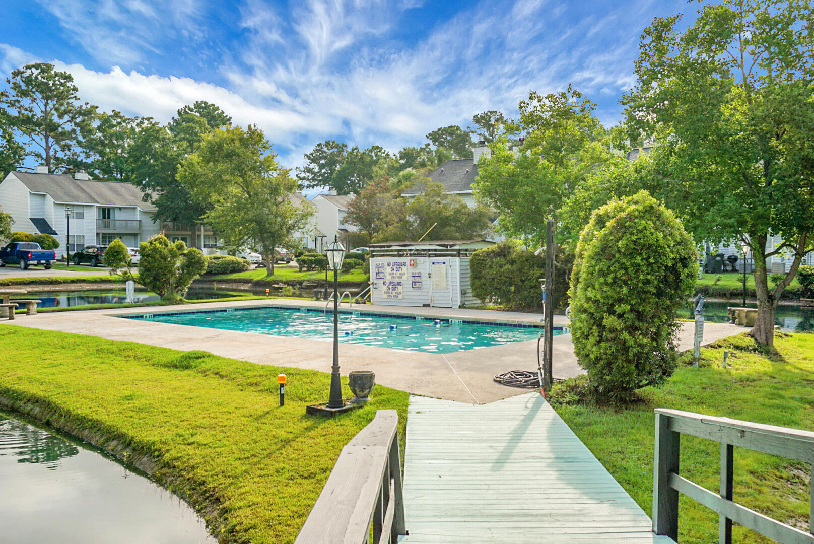4652 Nibbs Lane