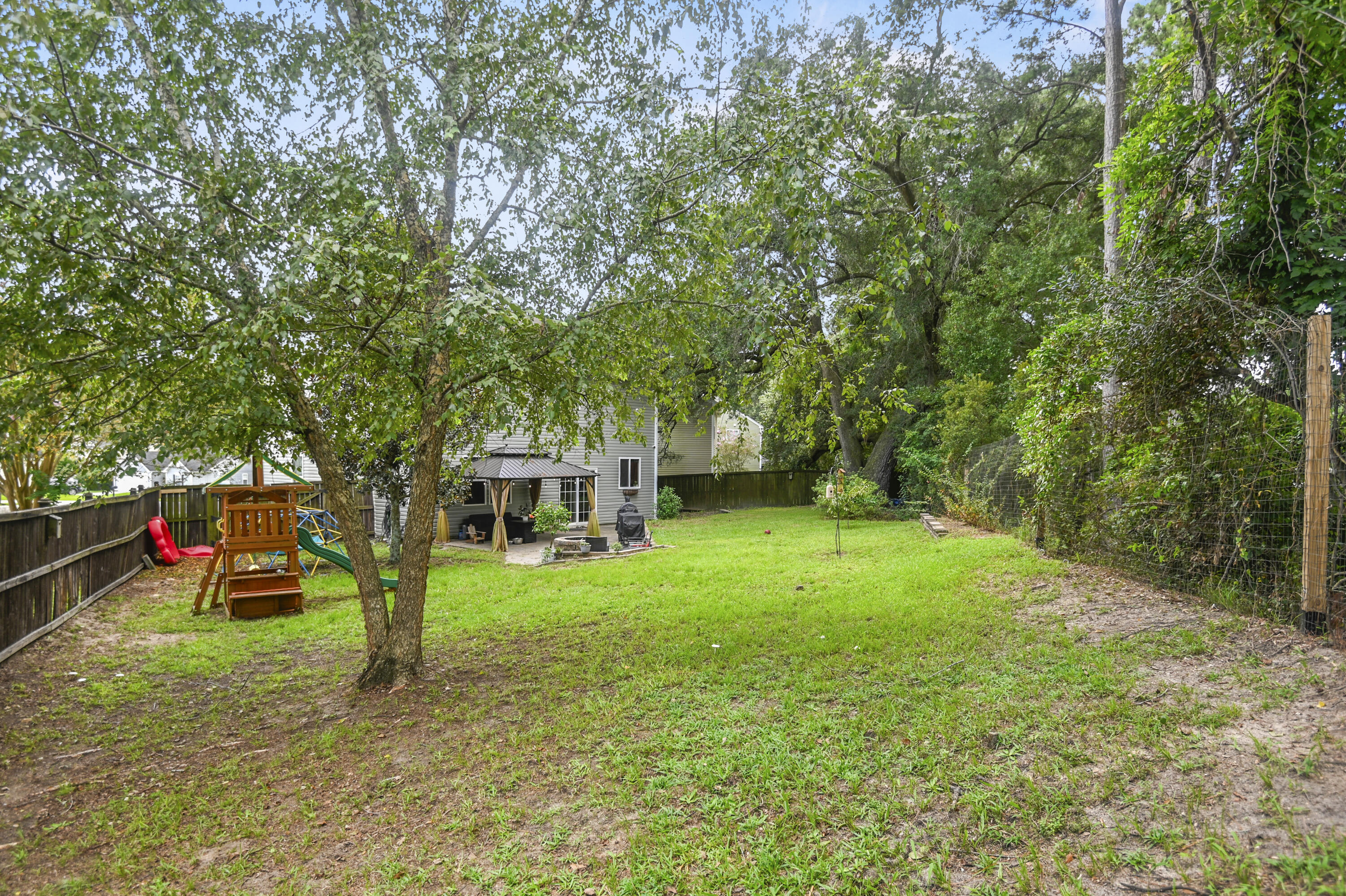 5029 Whitfield Court