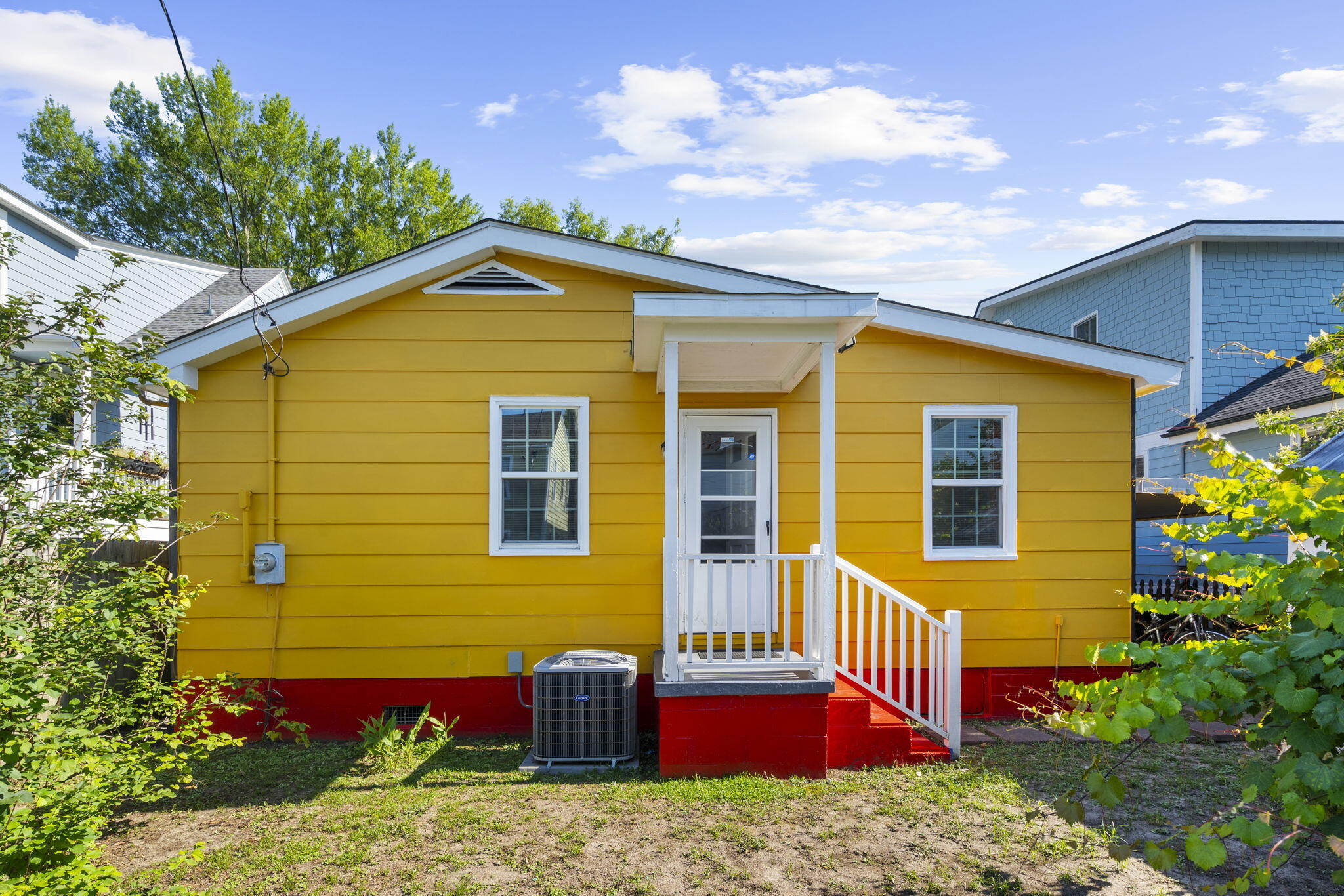 26 Alberta Avenue