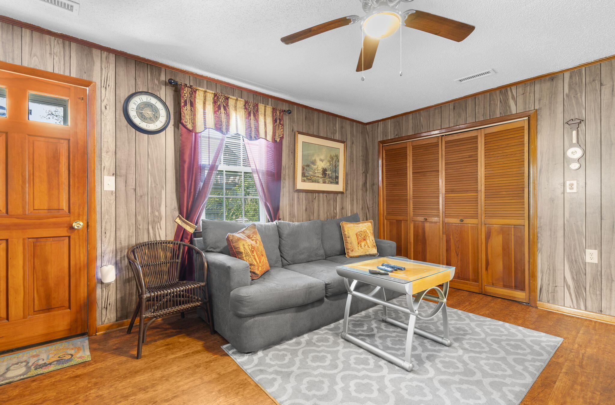 26 Alberta Avenue