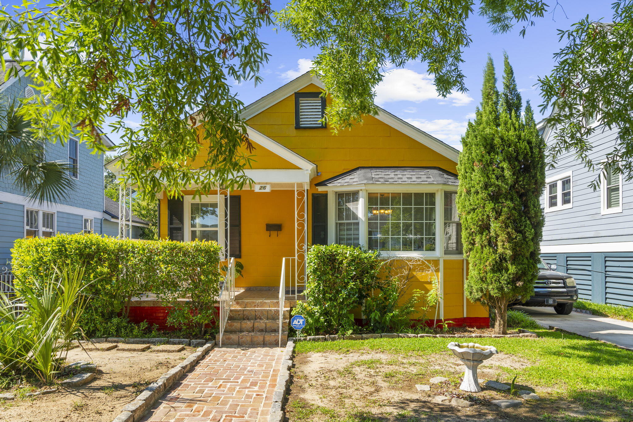26 Alberta Avenue