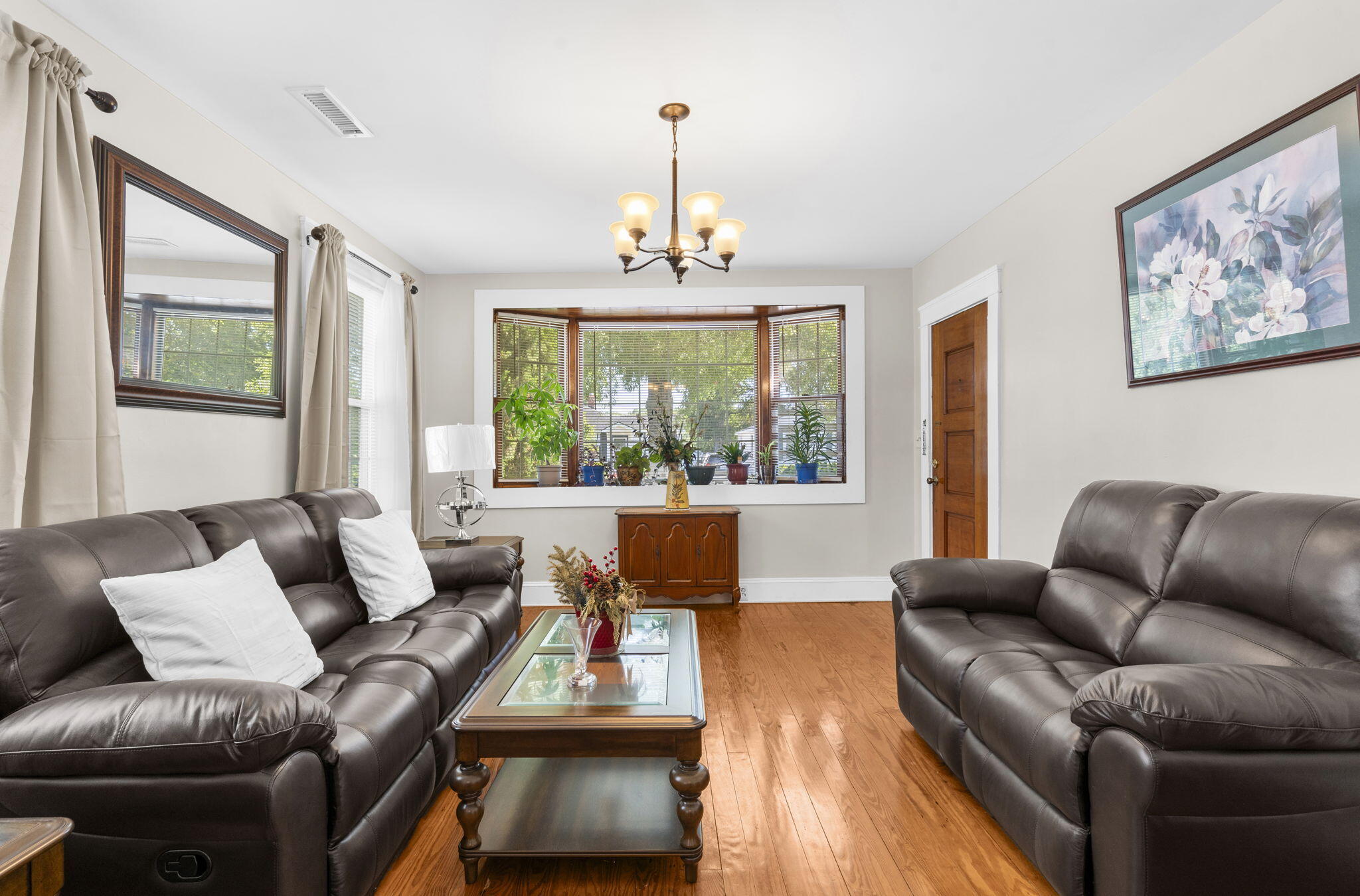 26 Alberta Avenue