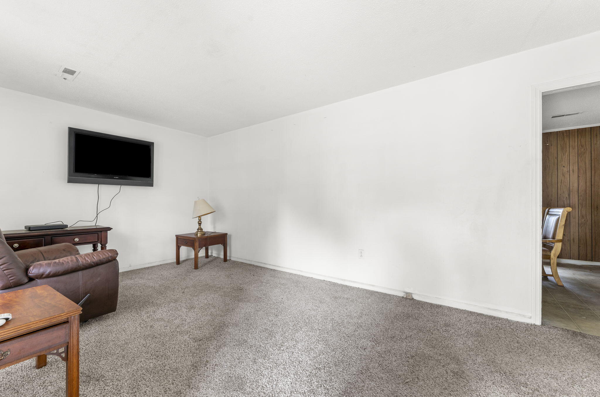 7748 Nellview Drive