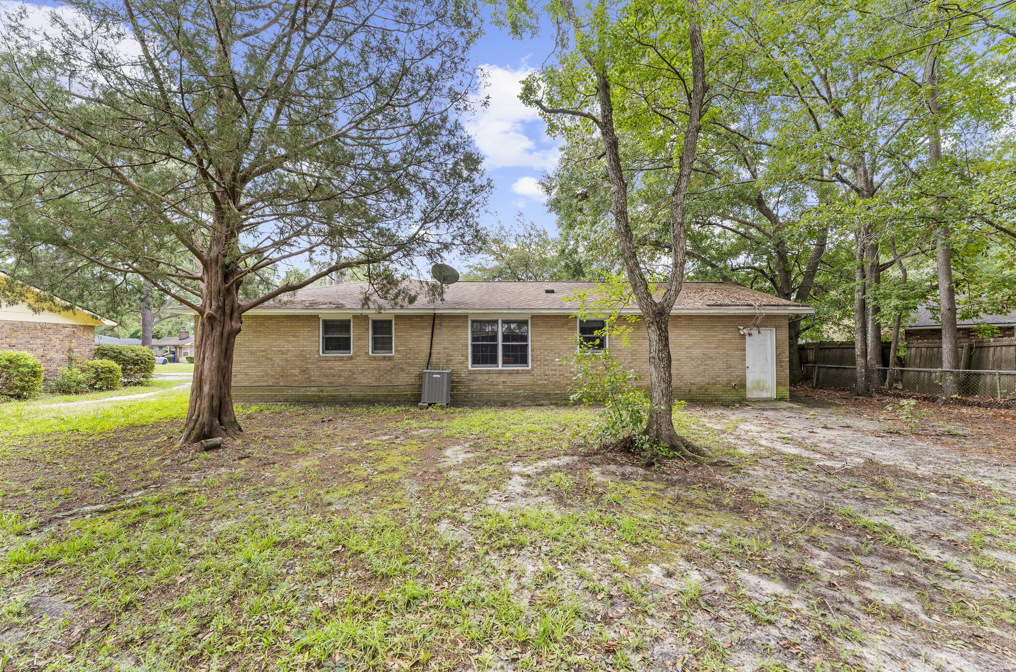 7748 Nellview Drive