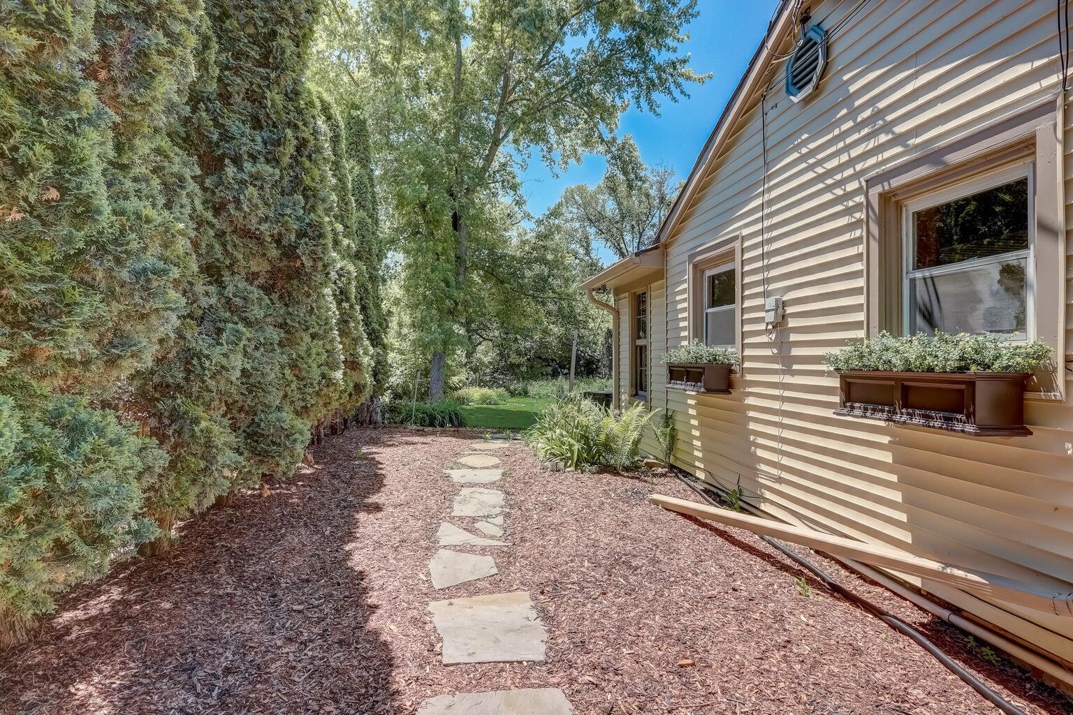 1745 Covered Bridge Rd