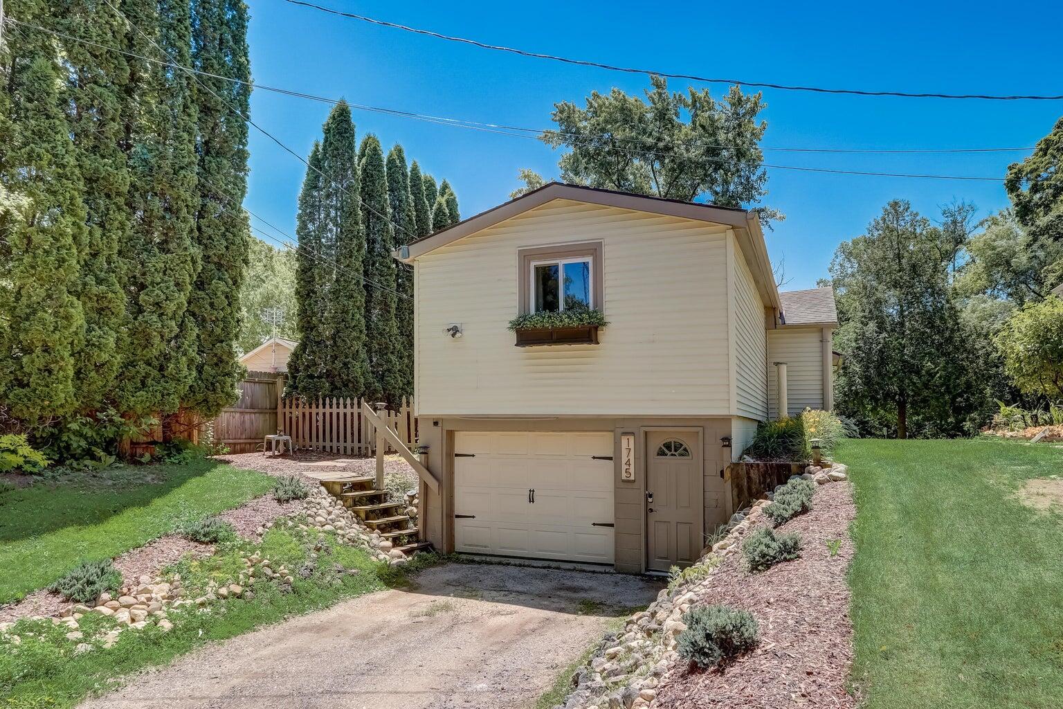 1745 Covered Bridge Rd