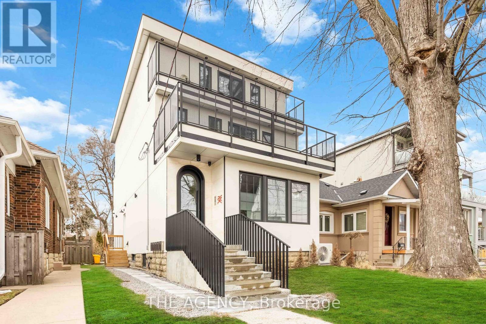 D - 2508 LAKESHORE BOULEVARD