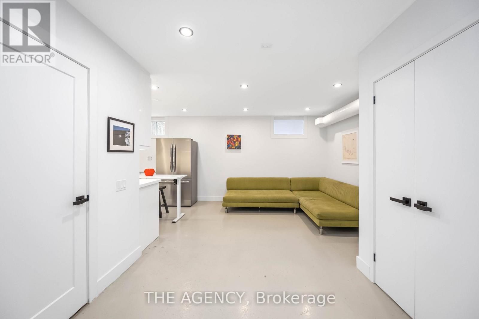 D - 2508 LAKESHORE BOULEVARD