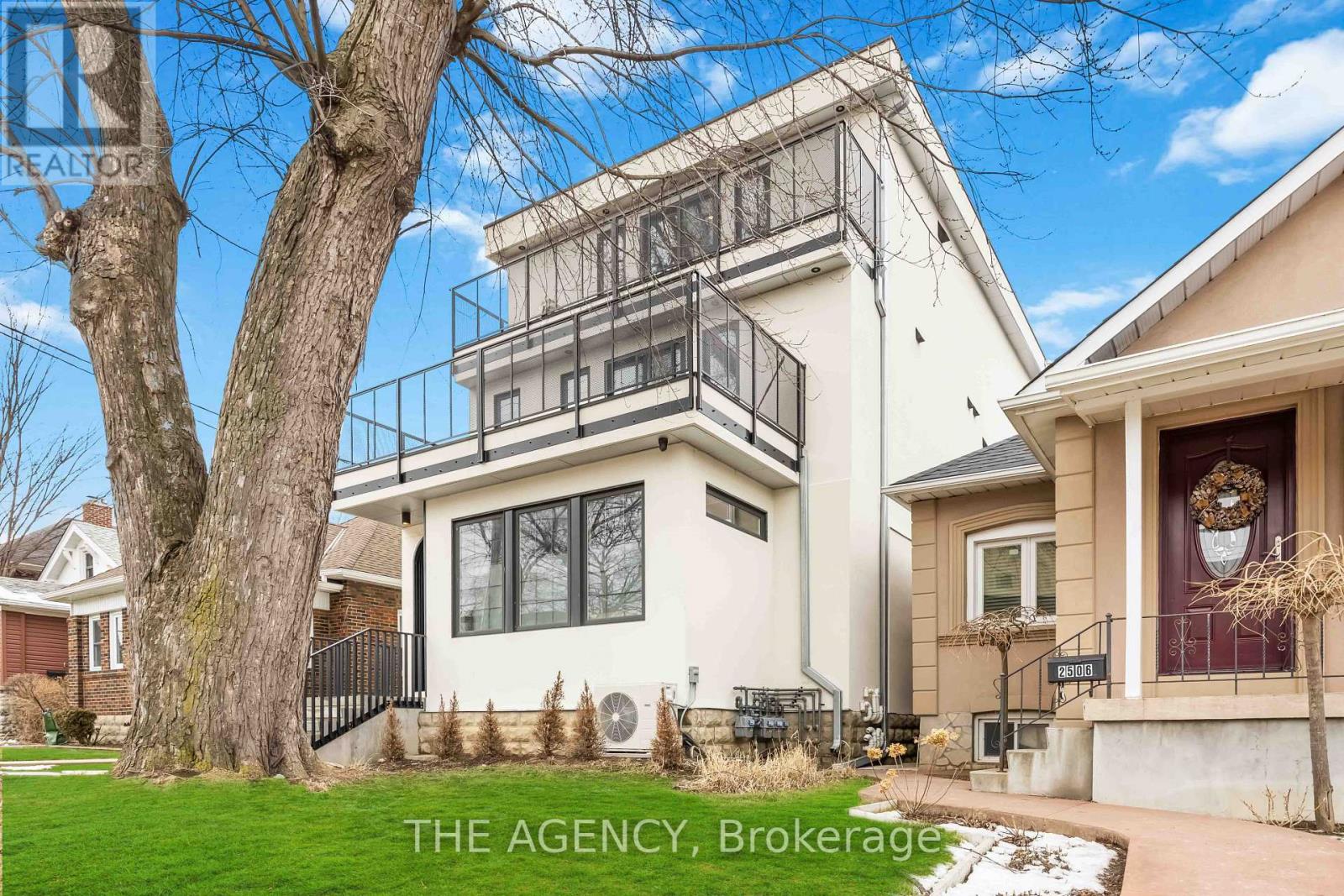 D - 2508 LAKESHORE BOULEVARD