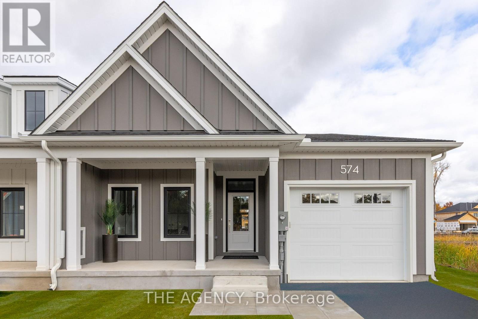 70F - 574 SENECA DRIVE
