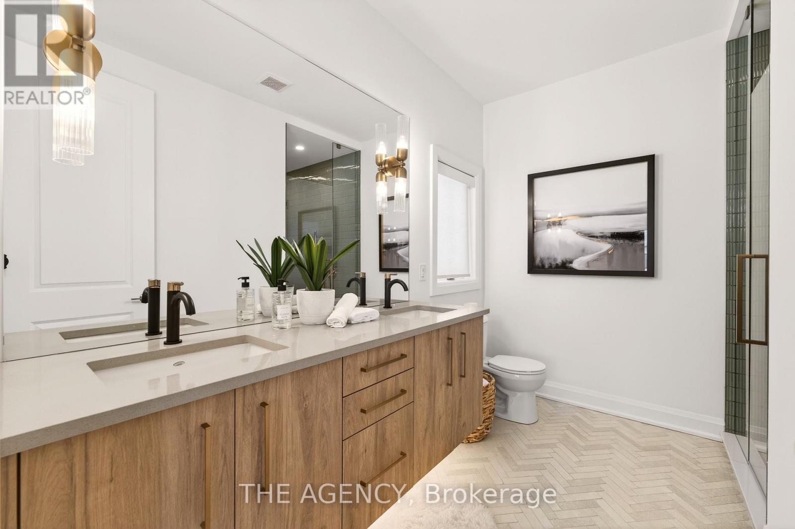 70F - 574 SENECA DRIVE