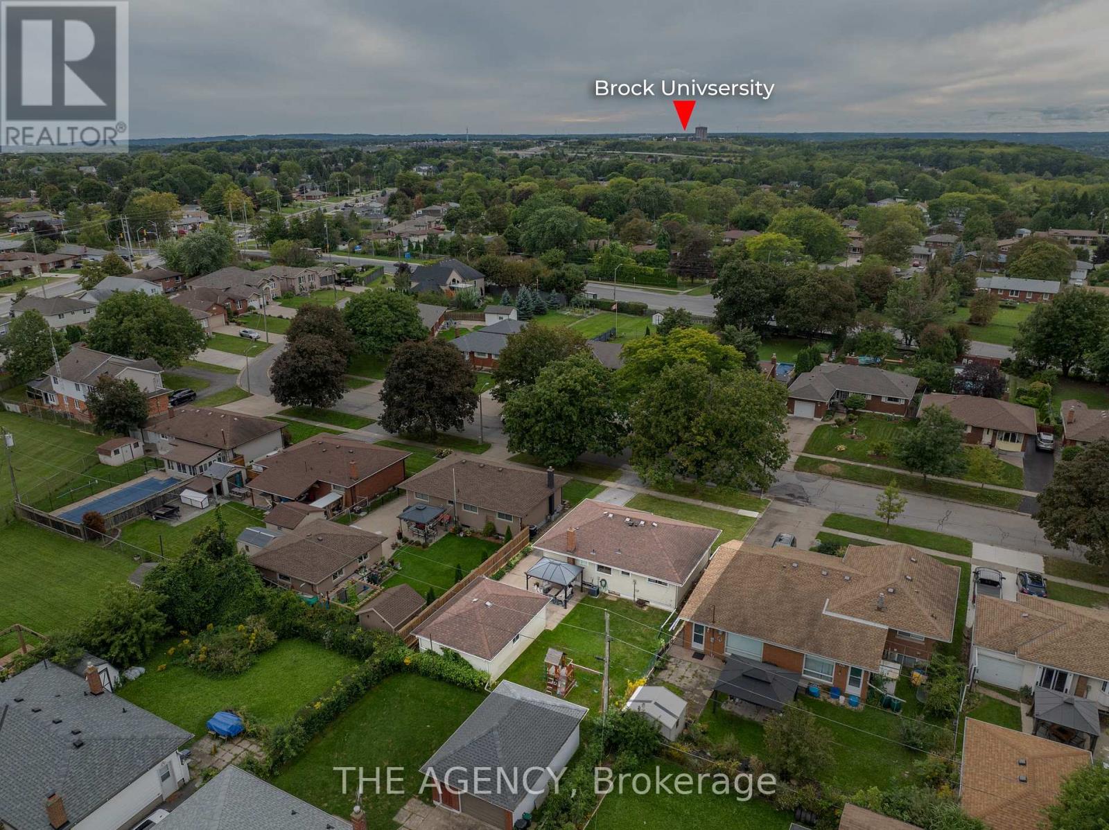 20 RIDGE POINT DRIVE