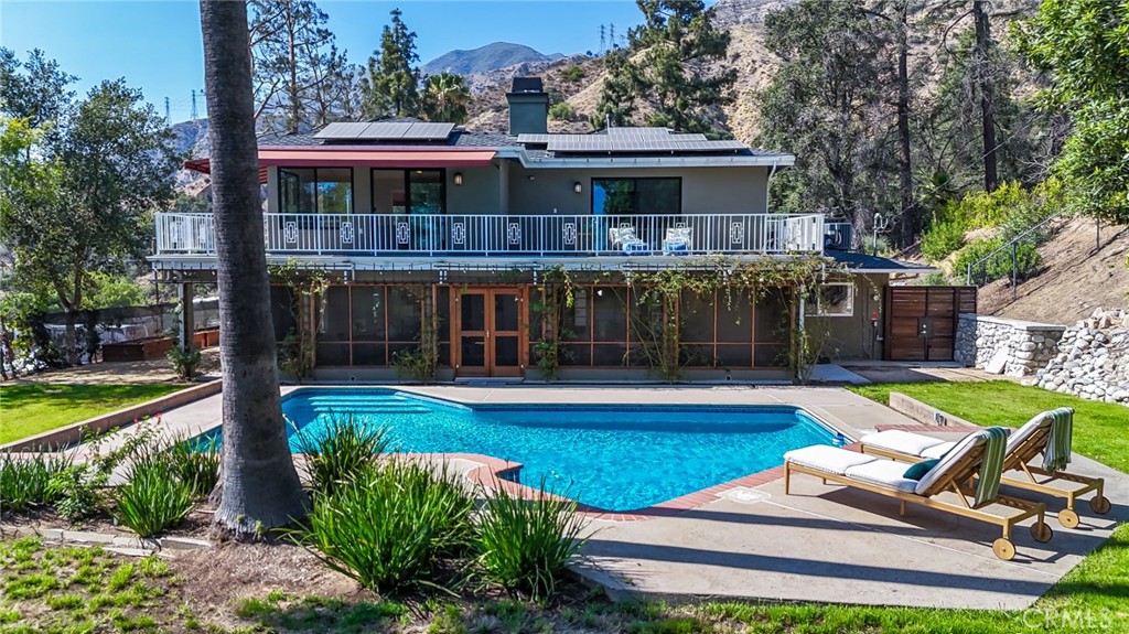 430 Devonwood Road
