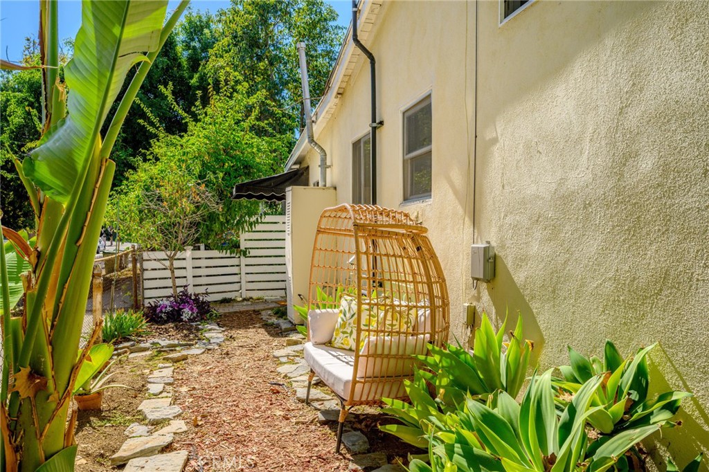 1220 Neola Street