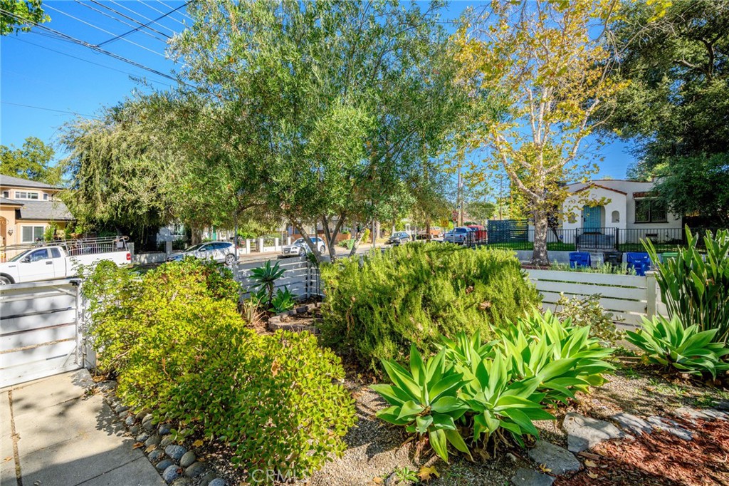 1220 Neola Street