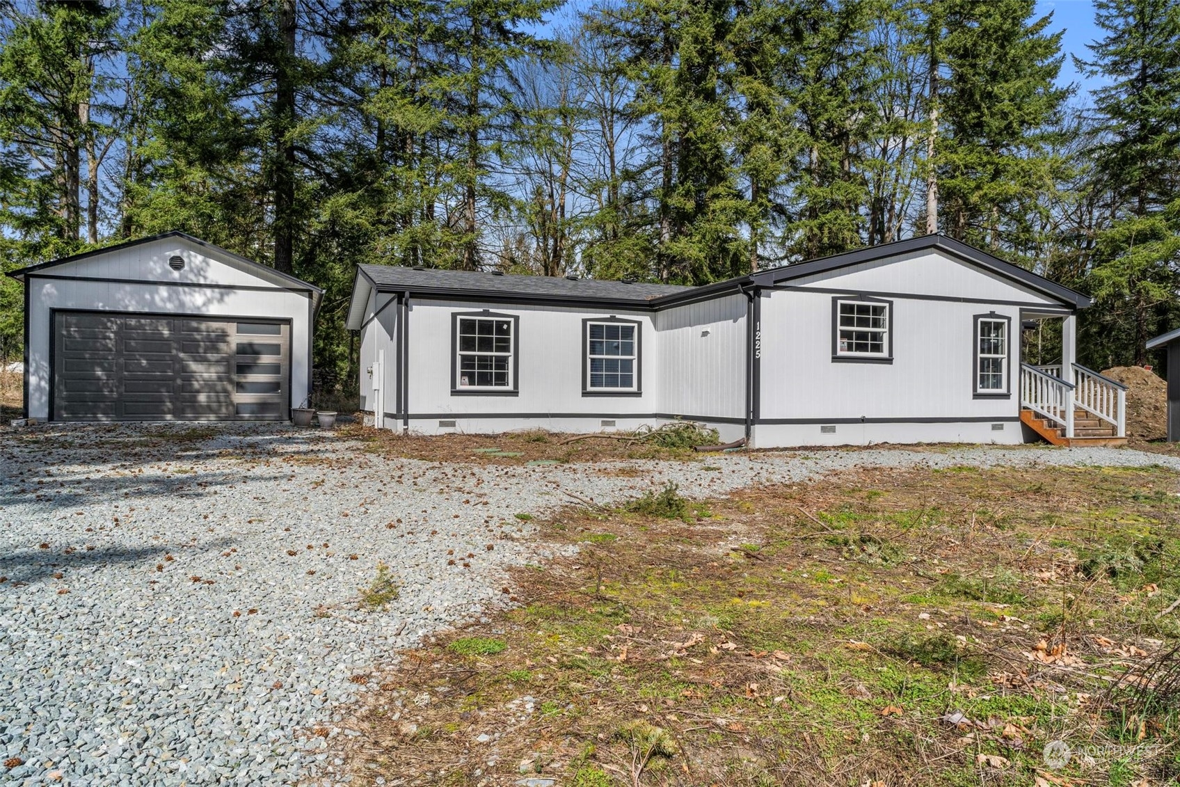 1225 128th Street NW