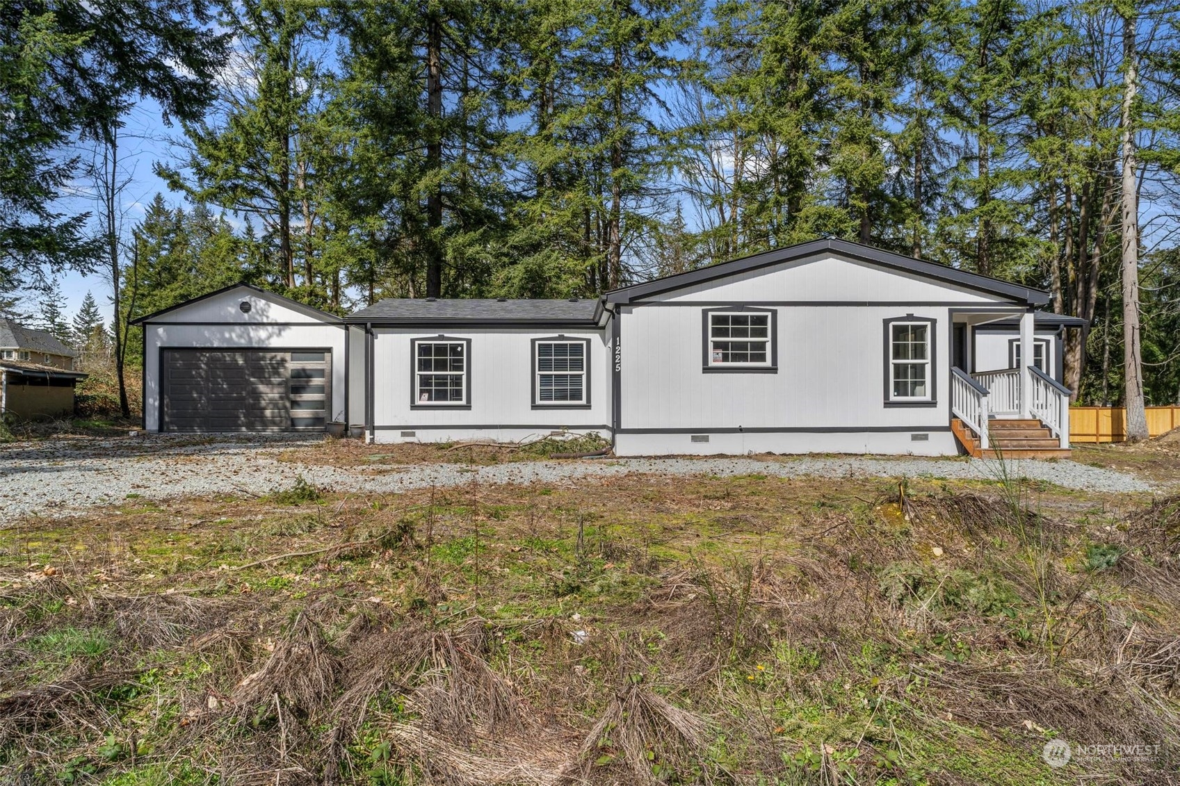 1225 128th Street NW