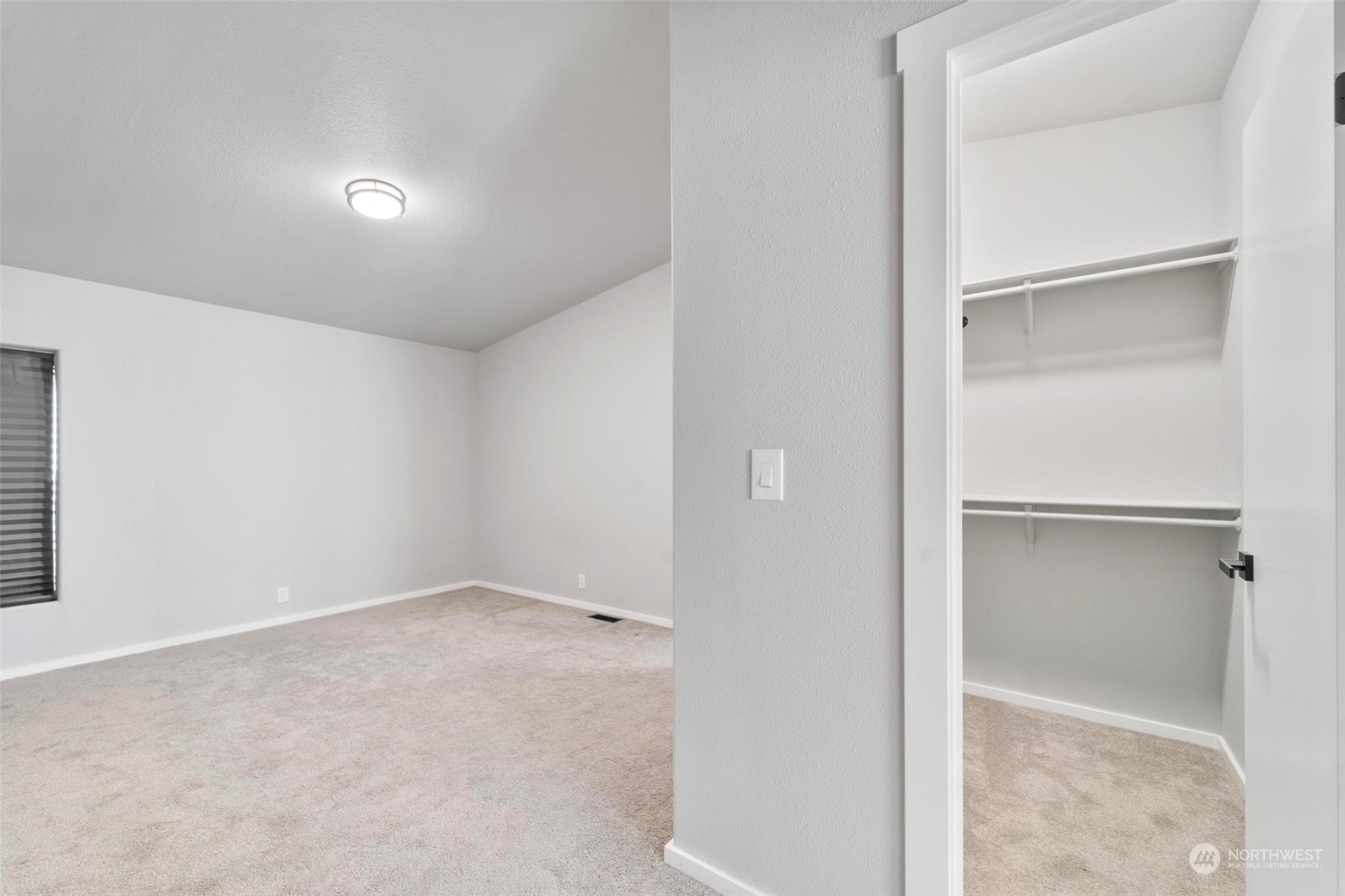 1225 128th Street NW