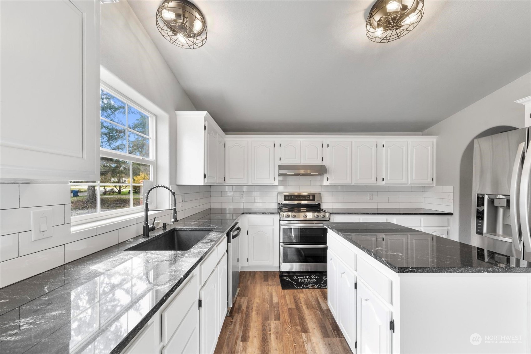 1225 128th Street NW