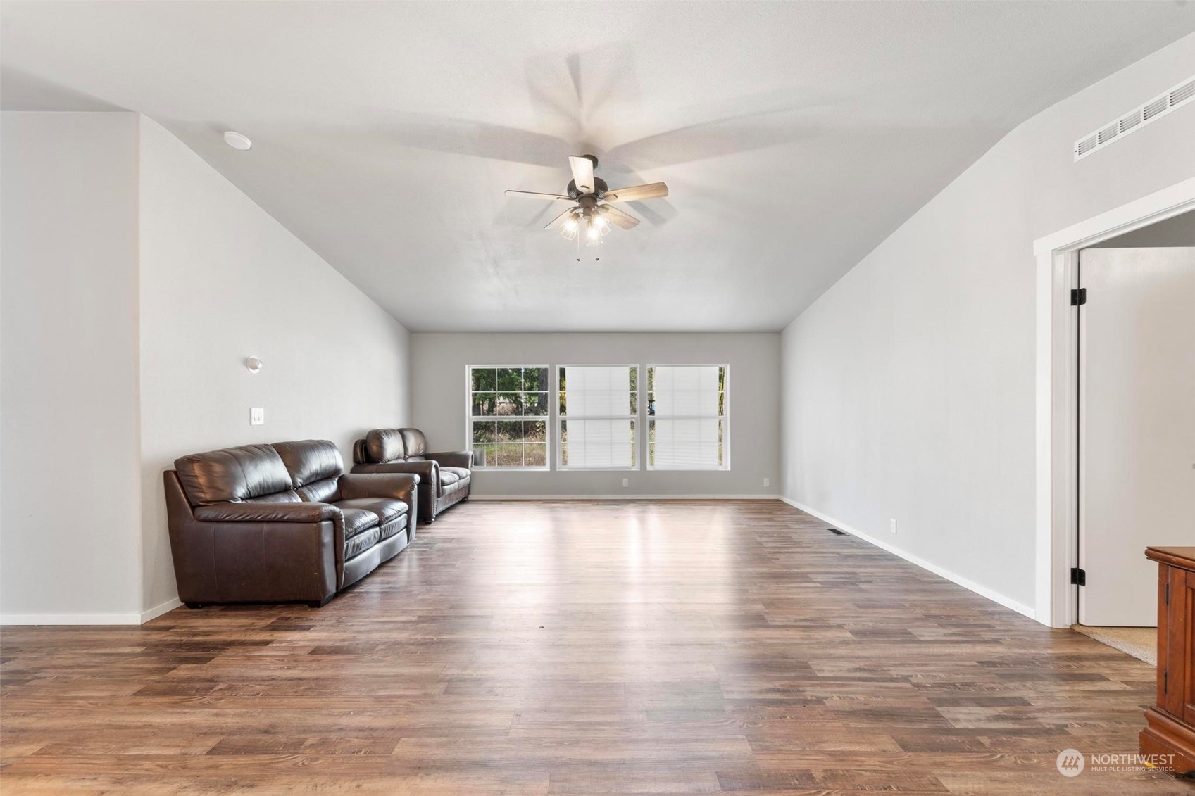 1225 128th Street NW