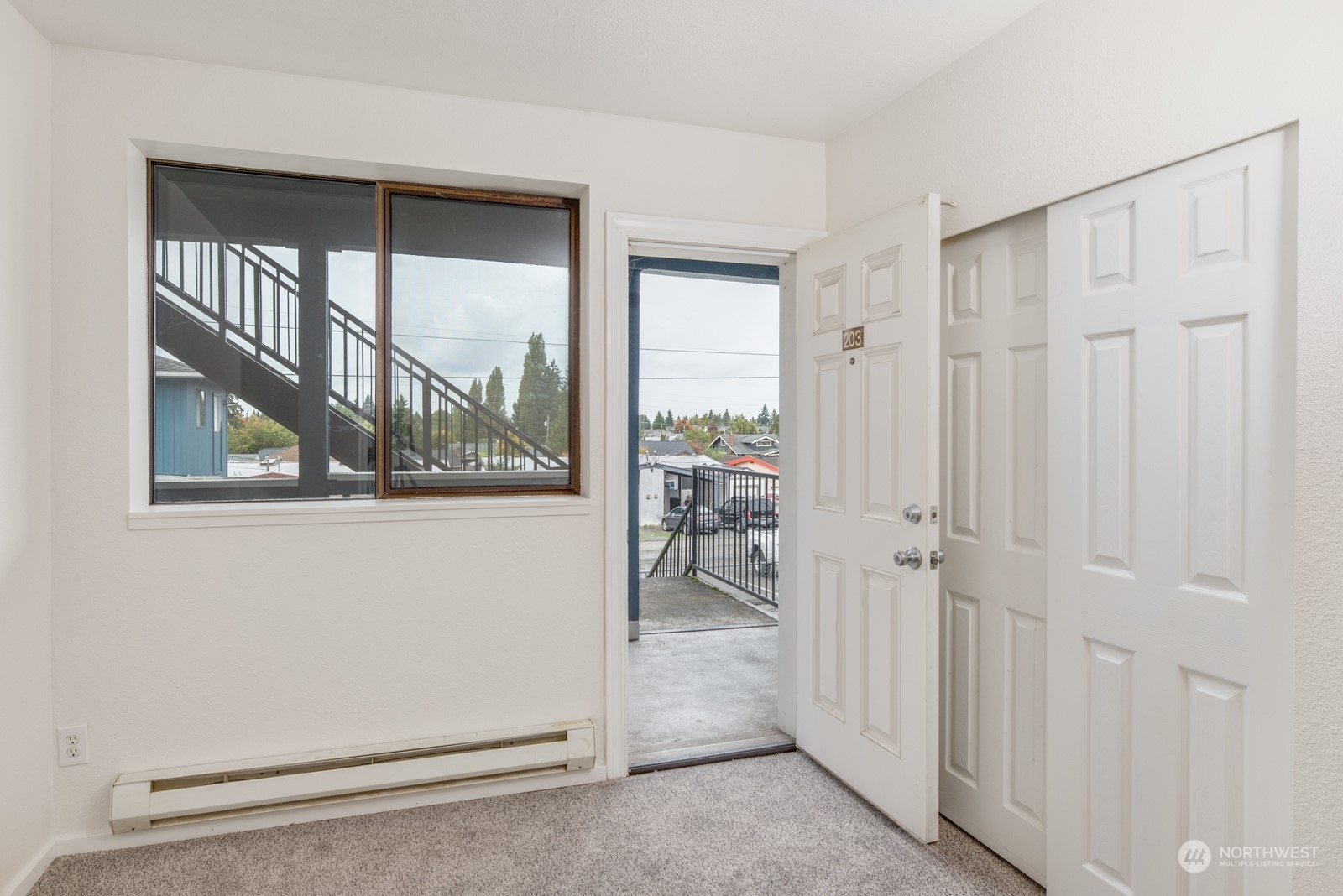 2120 Highland Avenue Unit: 203