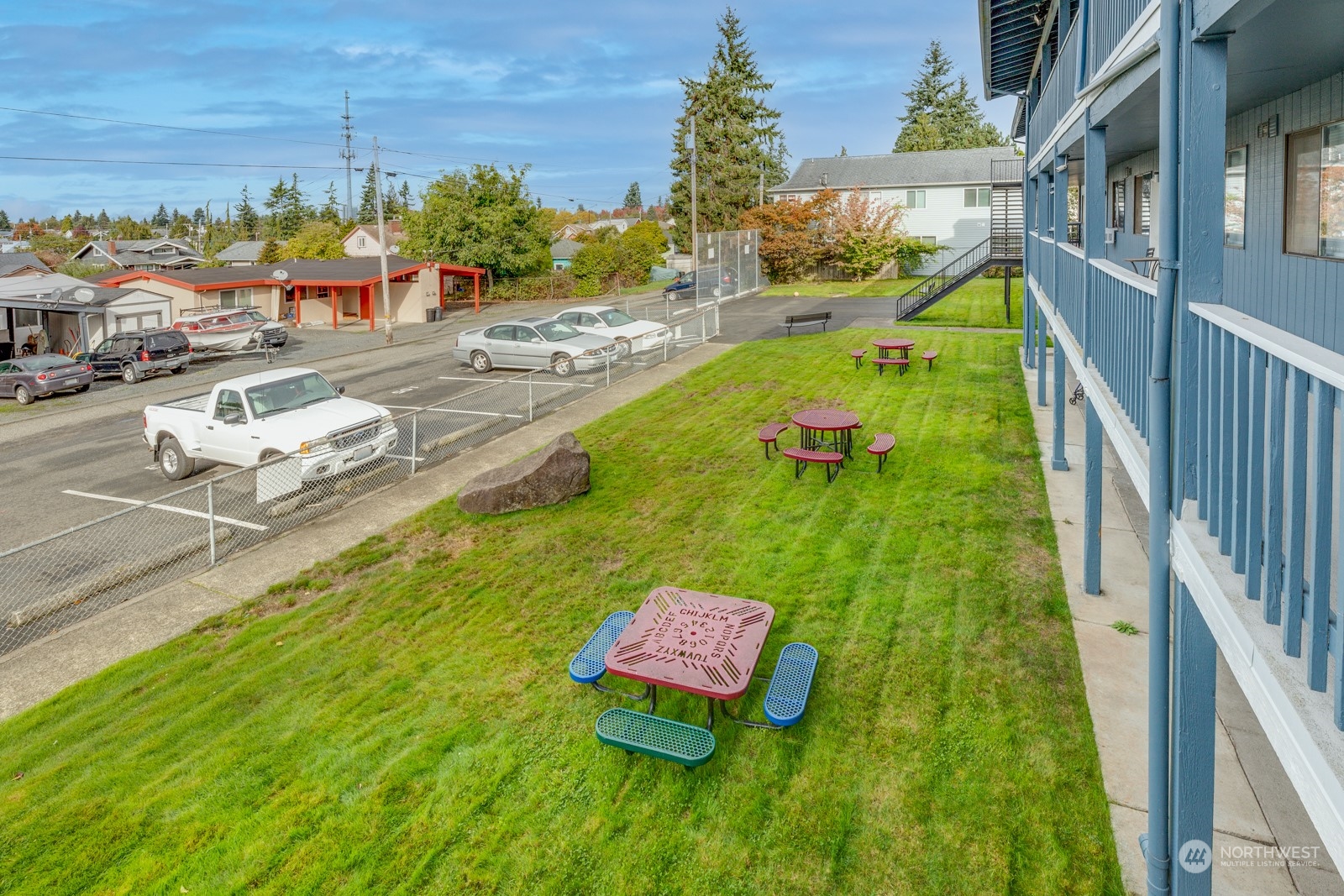 2120 Highland Avenue Unit: 203