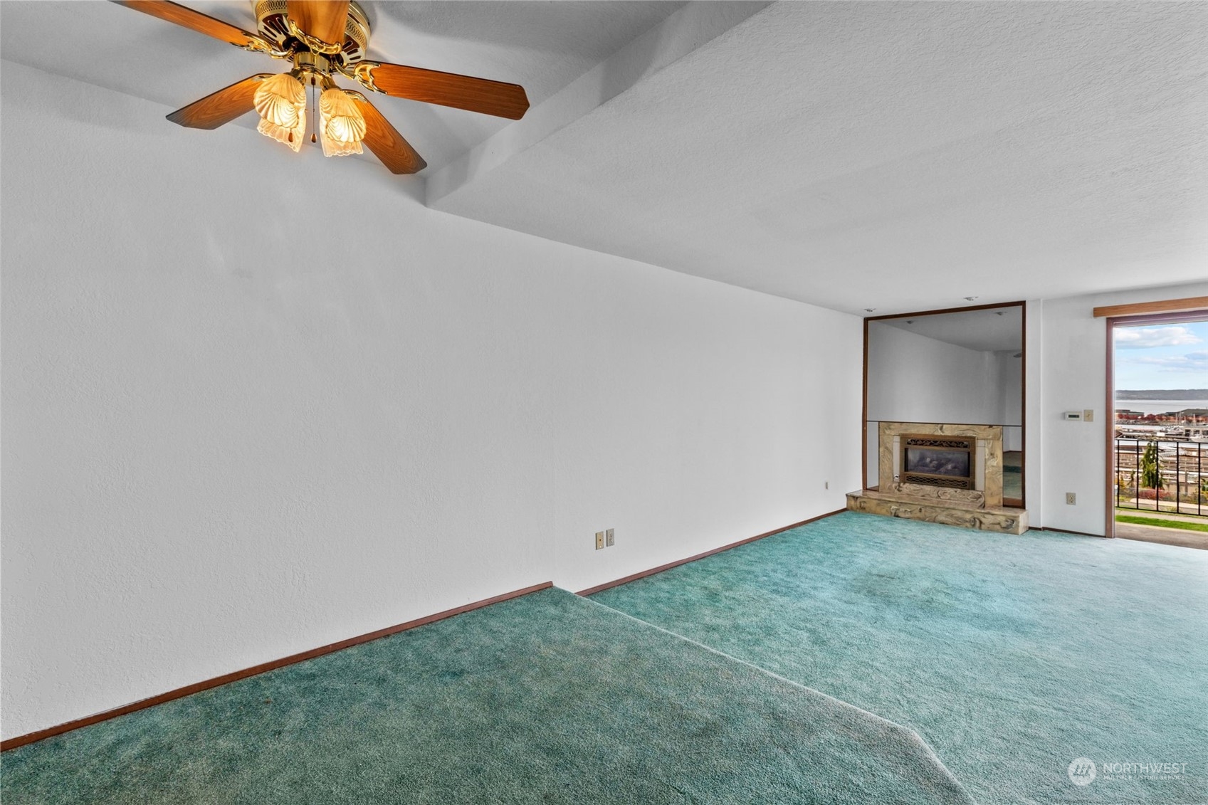 2201 Grand Avenue Unit: 1