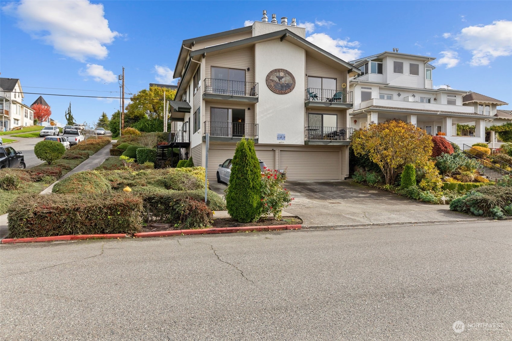 2201 Grand Avenue Unit: 1